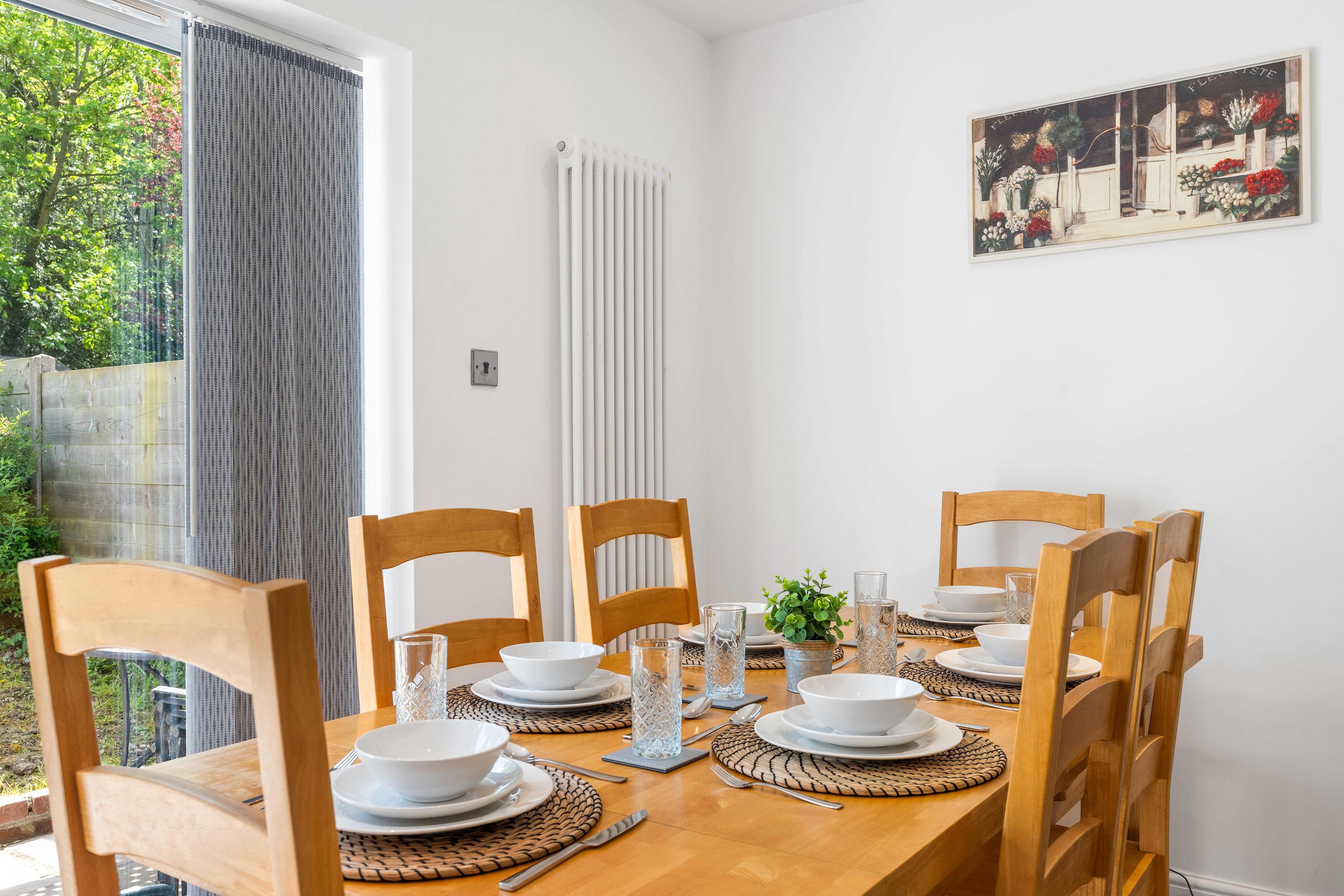 Coral Haven With Parking | By My Getaways in 34 Pines Avenue, Worthing BN14 9JQ Bn14 9JQ - Property image 8 - VivreStays