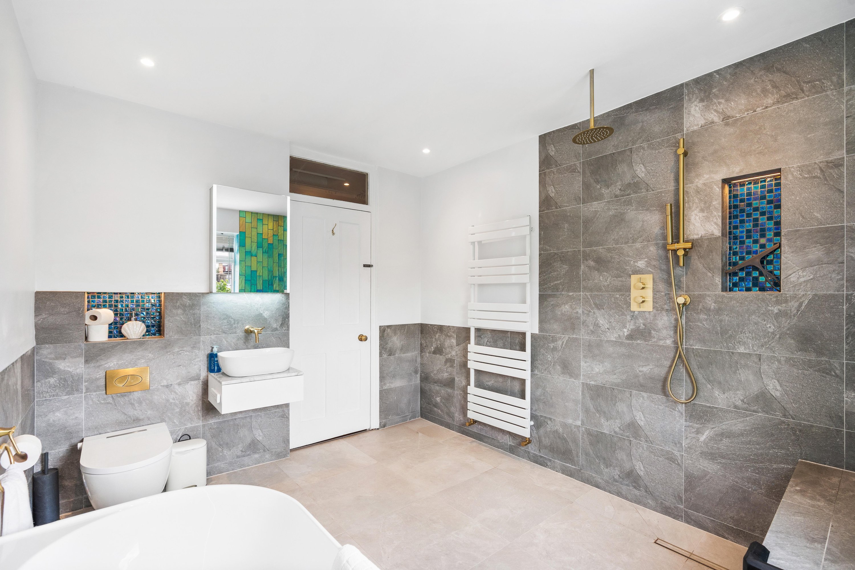 Daphne House | By My Getaways in 13 Bates Road, Brighton BN1 6PF BN1 6PF - Property image 16 - VivreStays