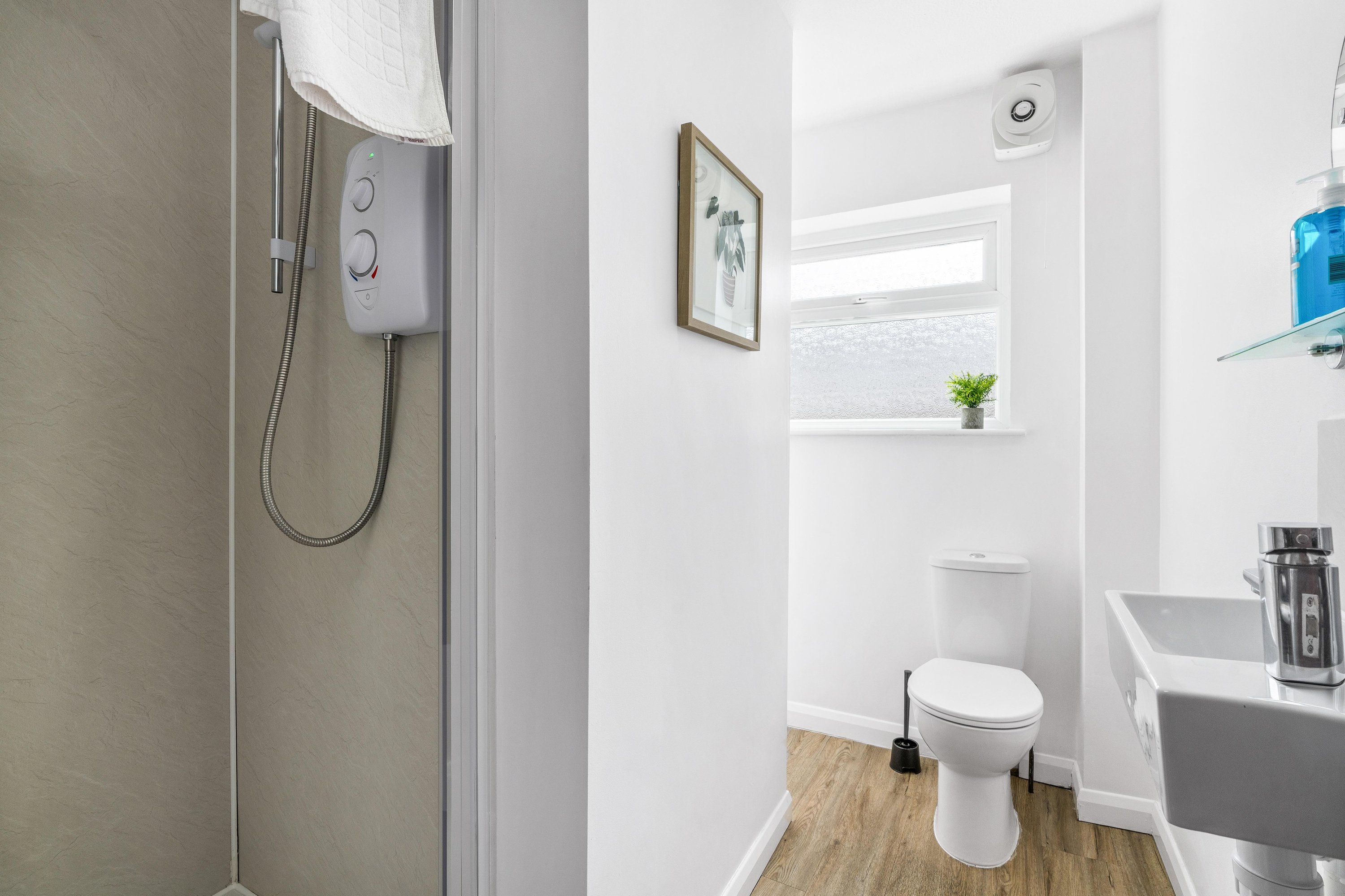 Downs Escape | By My Getaways in 6 Tottington Way Shoreham-by-Sea West Sussex BN43 6HU - Property image 18 - VivreStays