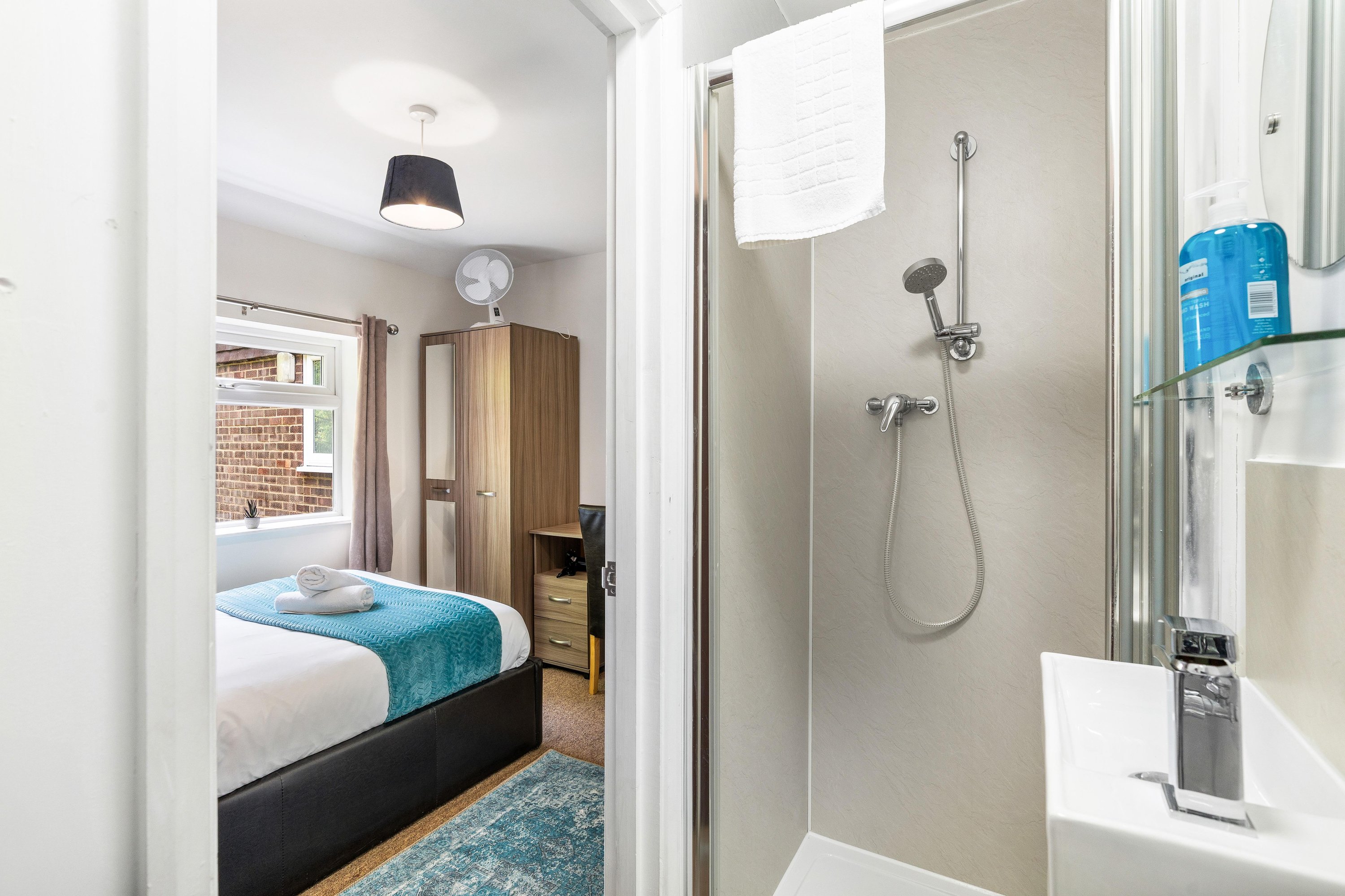Downs Escape | By My Getaways in 6 Tottington Way Shoreham-by-Sea West Sussex BN43 6HU - Property image 8 - VivreStays
