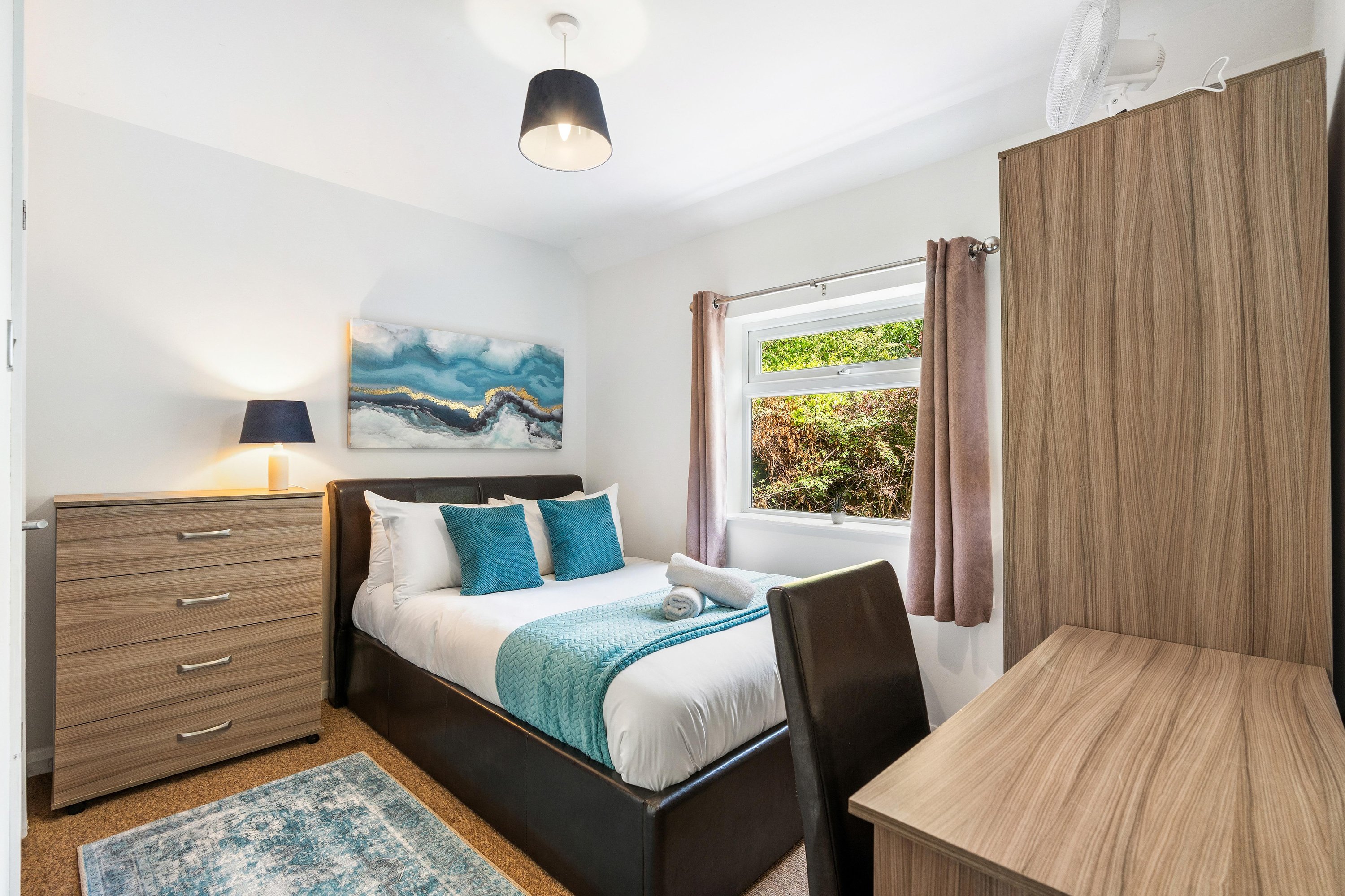 Downs Escape | By My Getaways in 6 Tottington Way Shoreham-by-Sea West Sussex BN43 6HU - Property image 13 - VivreStays