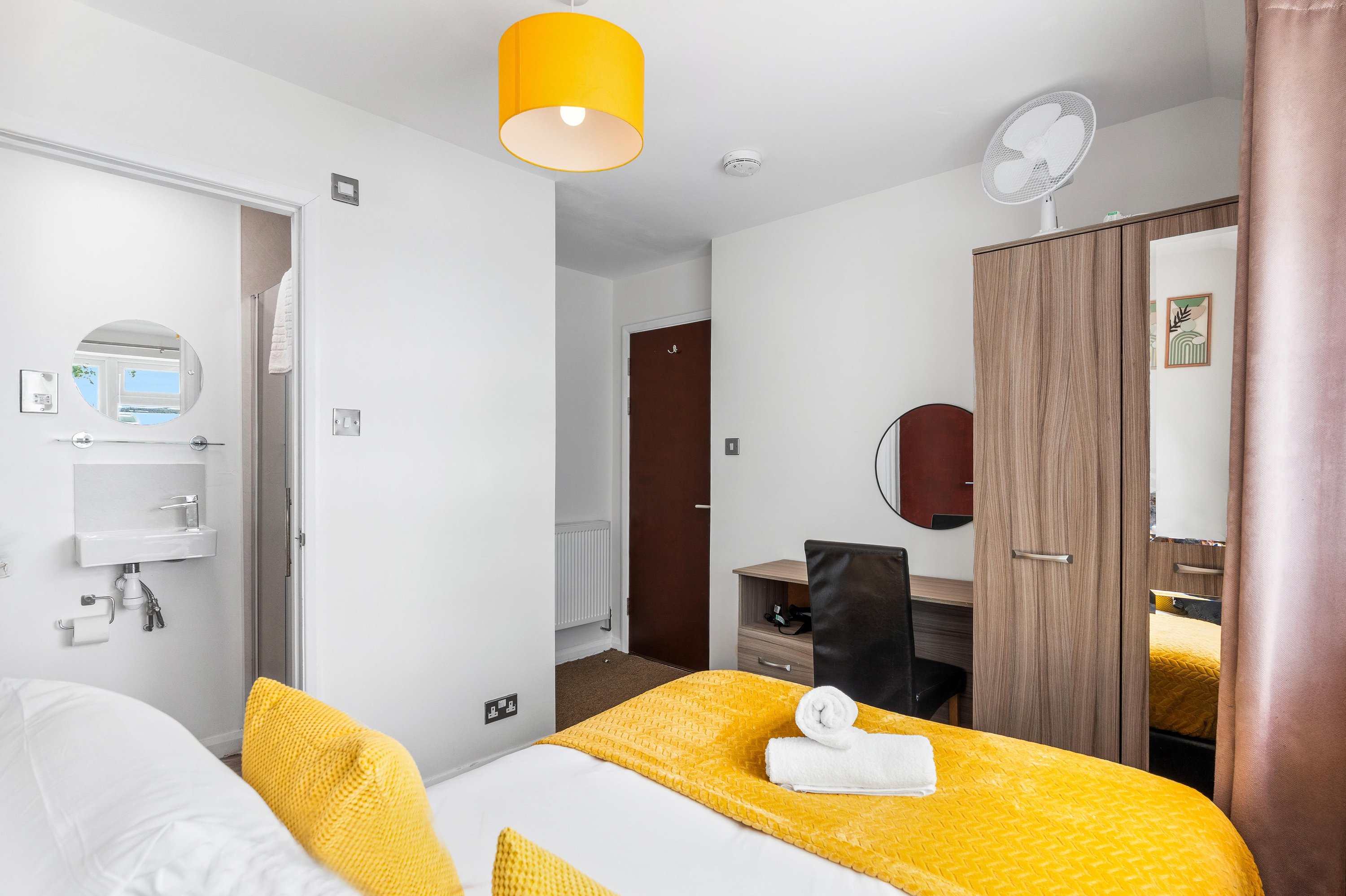 Downs Escape | By My Getaways in 6 Tottington Way Shoreham-by-Sea West Sussex BN43 6HU - Property image 28 - VivreStays