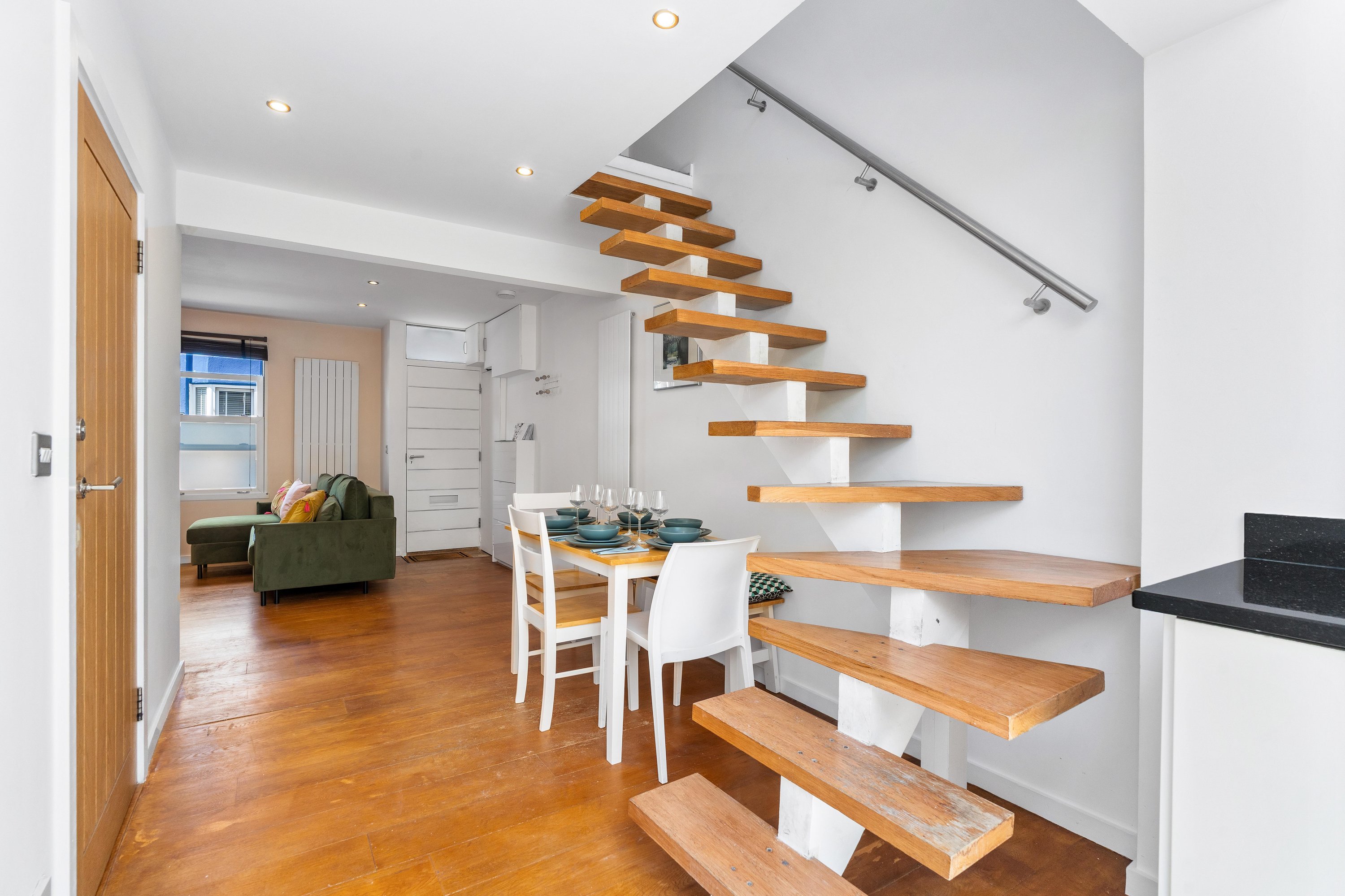 Leafy Haven | By My Getaways in 56 Coleman Street, Brighton BN2 9SQ - Property image 15 - VivreStays