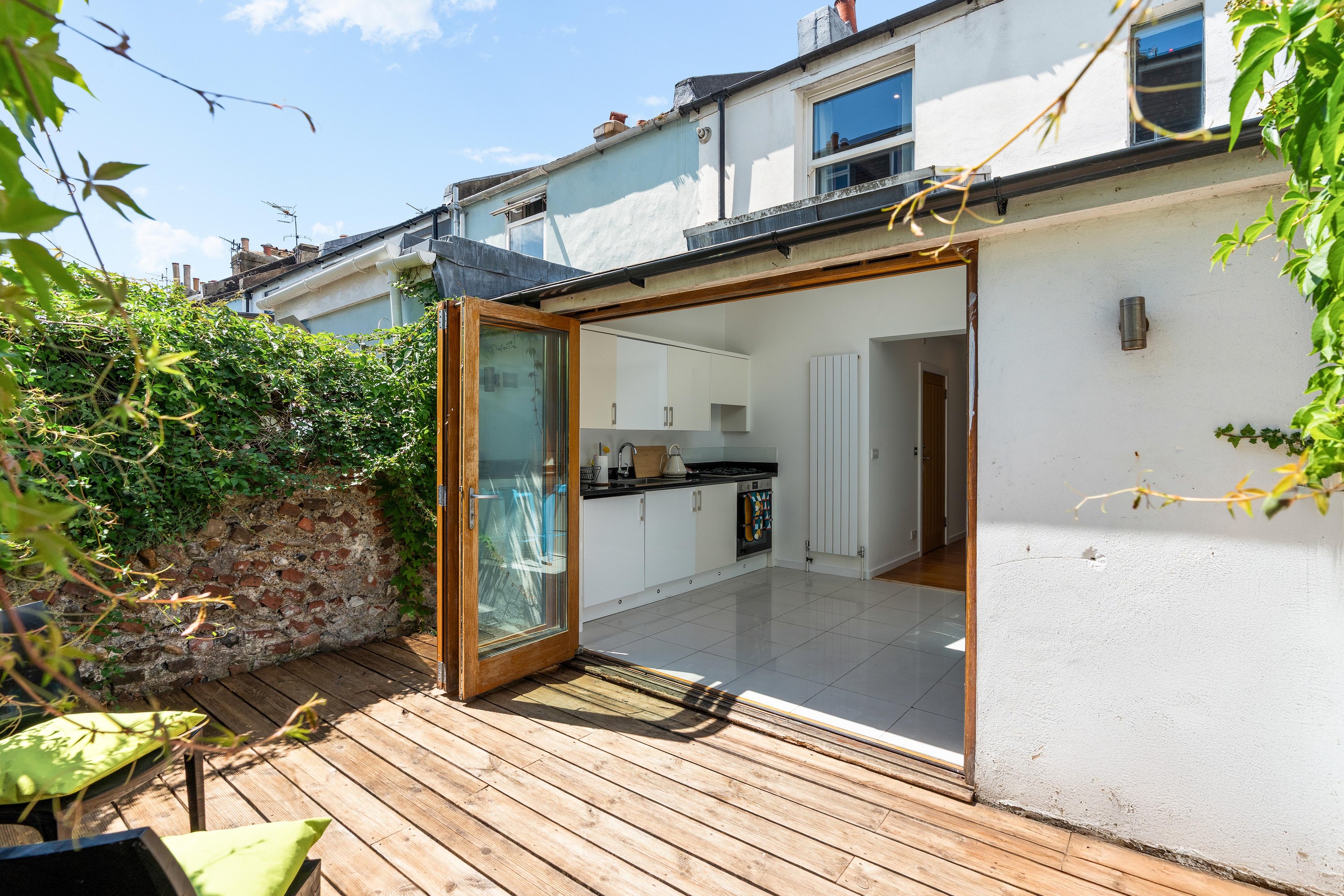 Leafy Haven | By My Getaways in 56 Coleman Street, Brighton BN2 9SQ - Property image 5 - VivreStays