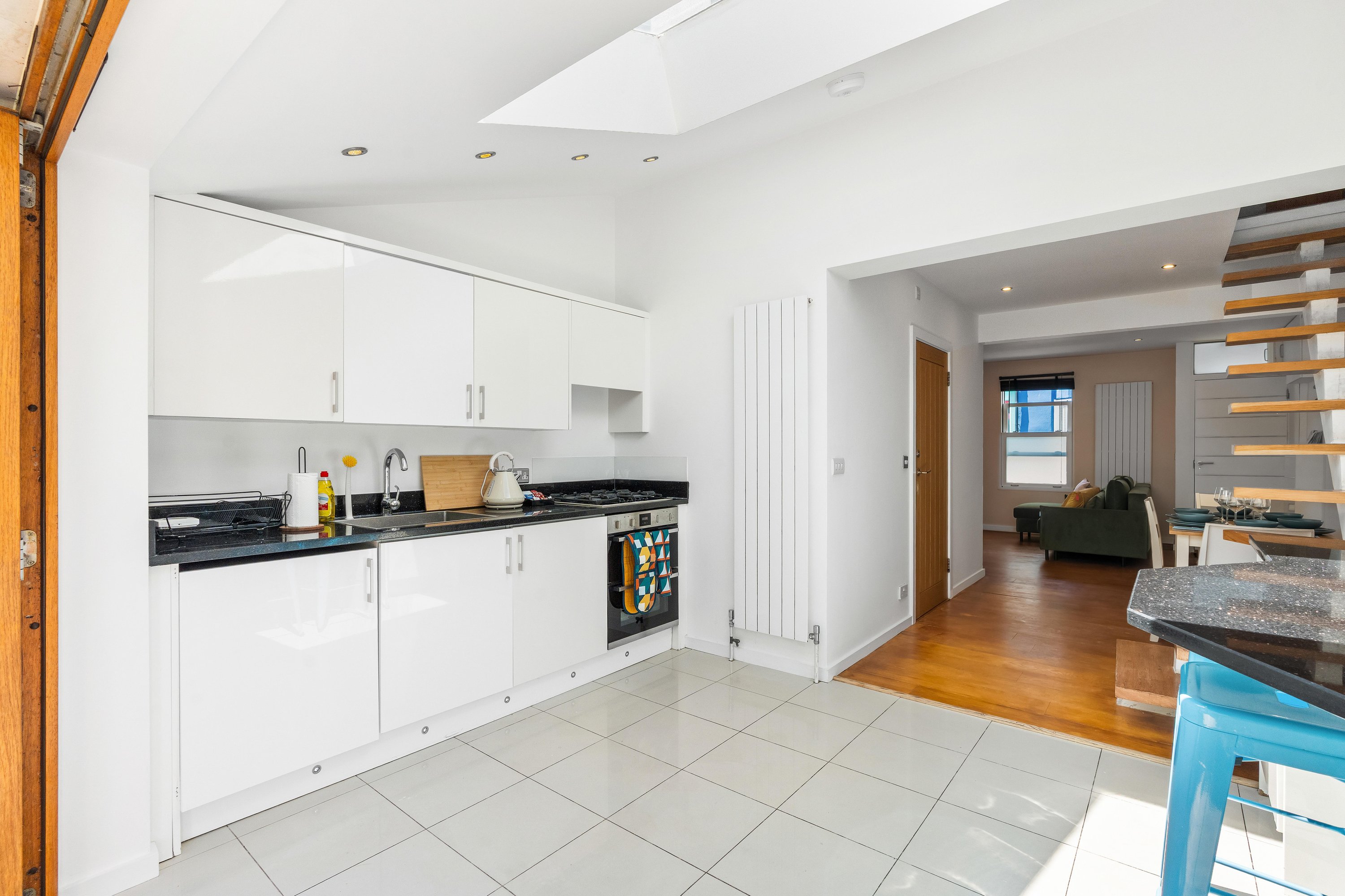 Leafy Haven | By My Getaways in 56 Coleman Street, Brighton BN2 9SQ - Property image 7 - VivreStays
