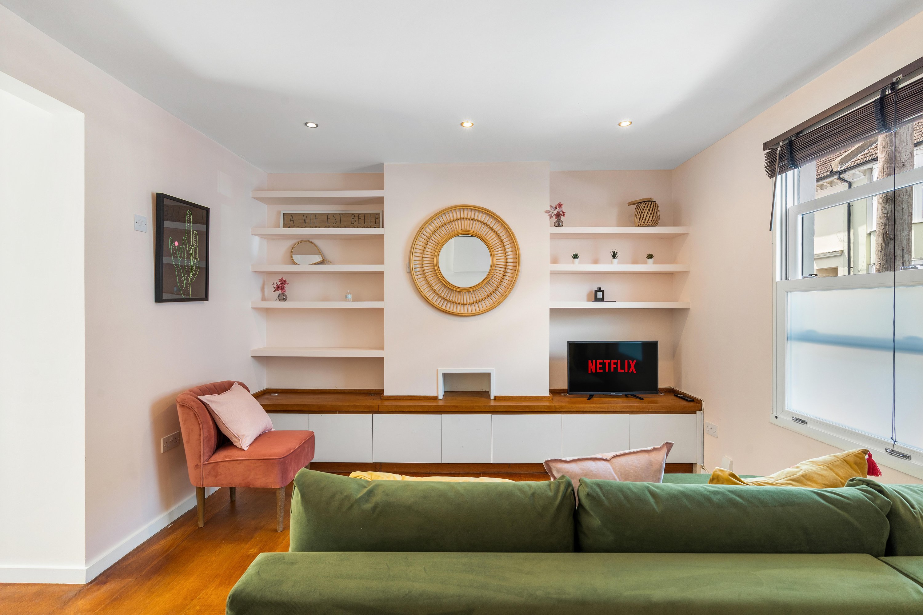 Leafy Haven | By My Getaways in 56 Coleman Street, Brighton BN2 9SQ - Property image 14 - VivreStays