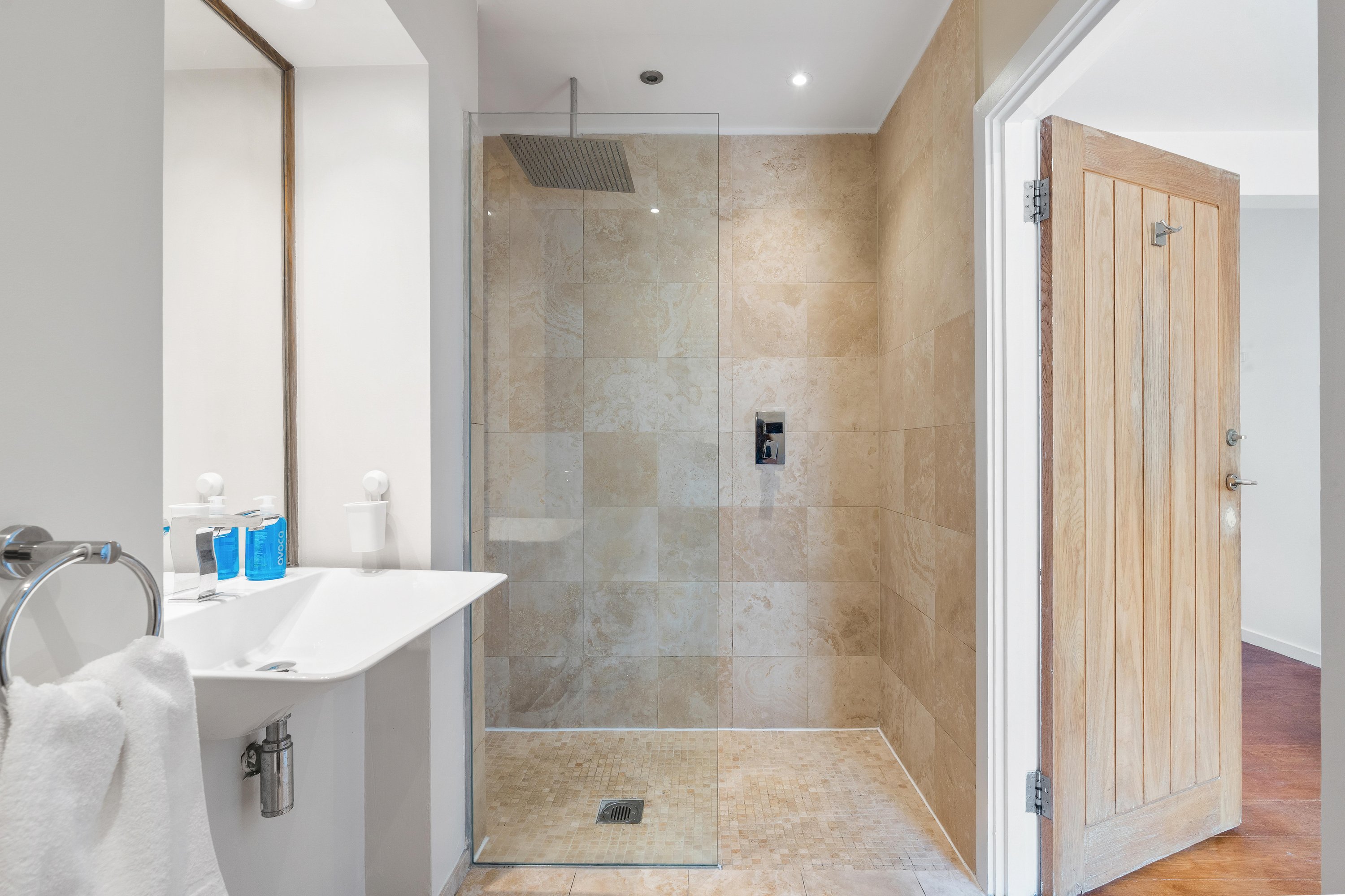 Leafy Haven | By My Getaways in 56 Coleman Street, Brighton BN2 9SQ - Property image 18 - VivreStays