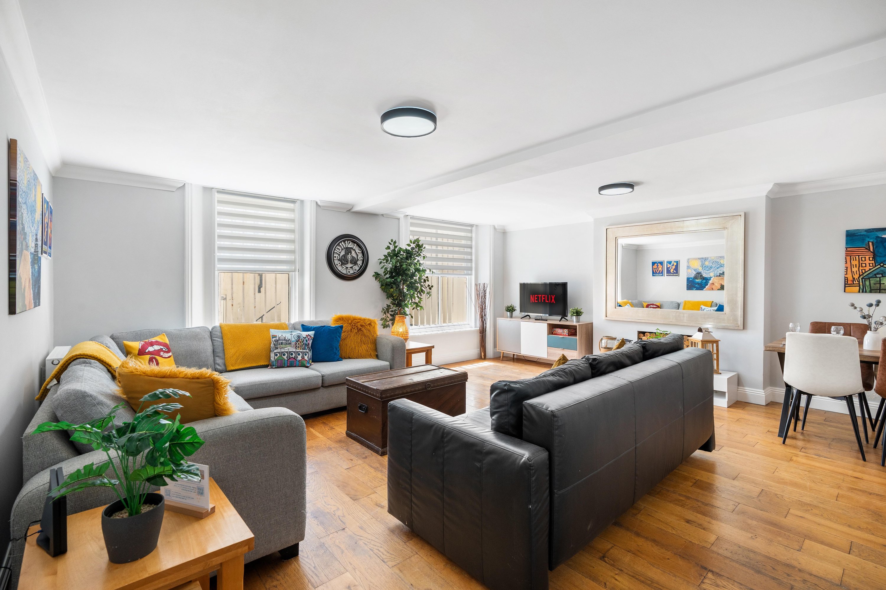 Hove Hideout | By My Getaways serviced apartment - UK - VivreStays