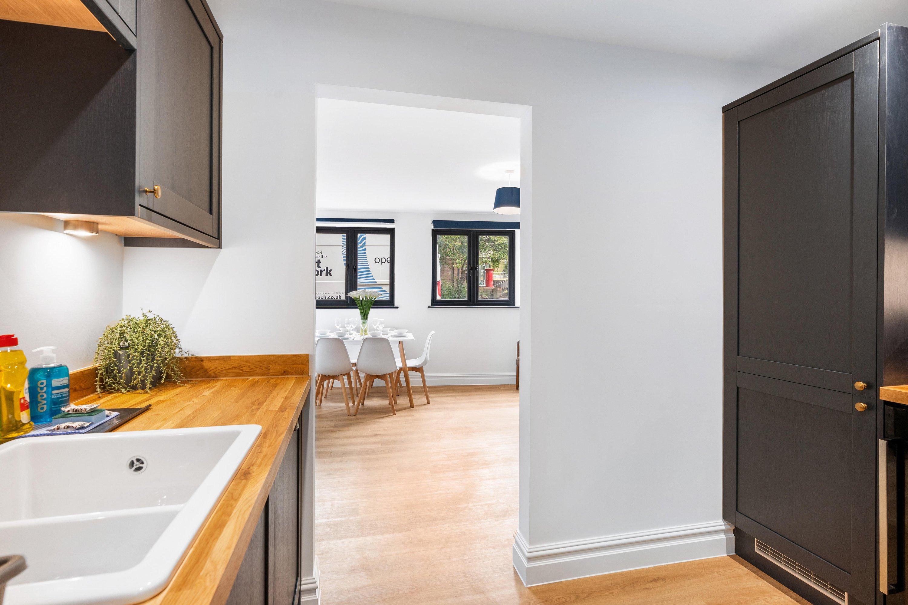 Urban Breeze | By My Getaways in Flat 1, 1 Albion Street BN2 9PE - Property image 17 - VivreStays