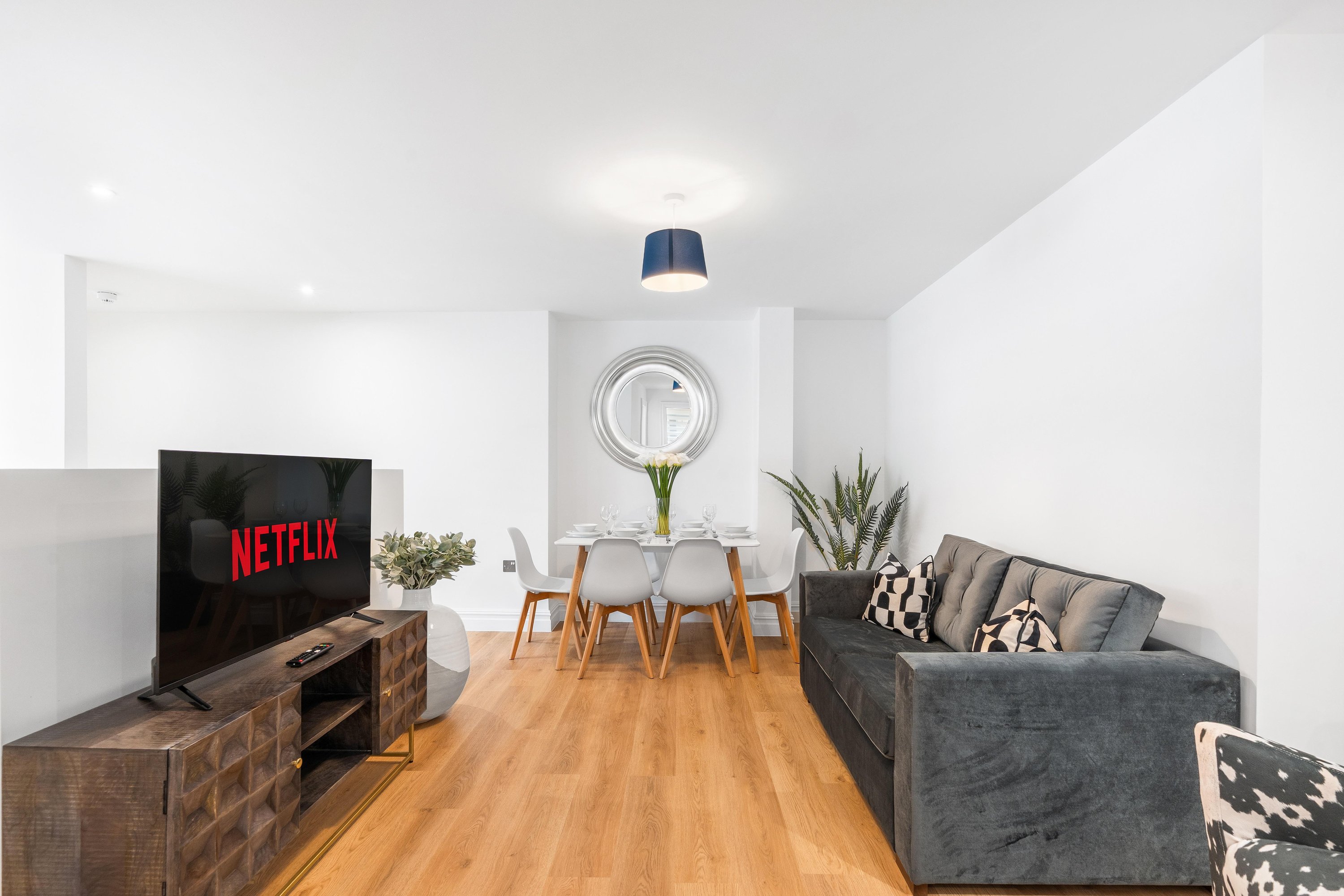 Urban Shore | By My Getaways serviced apartment - UK - VivreStays
