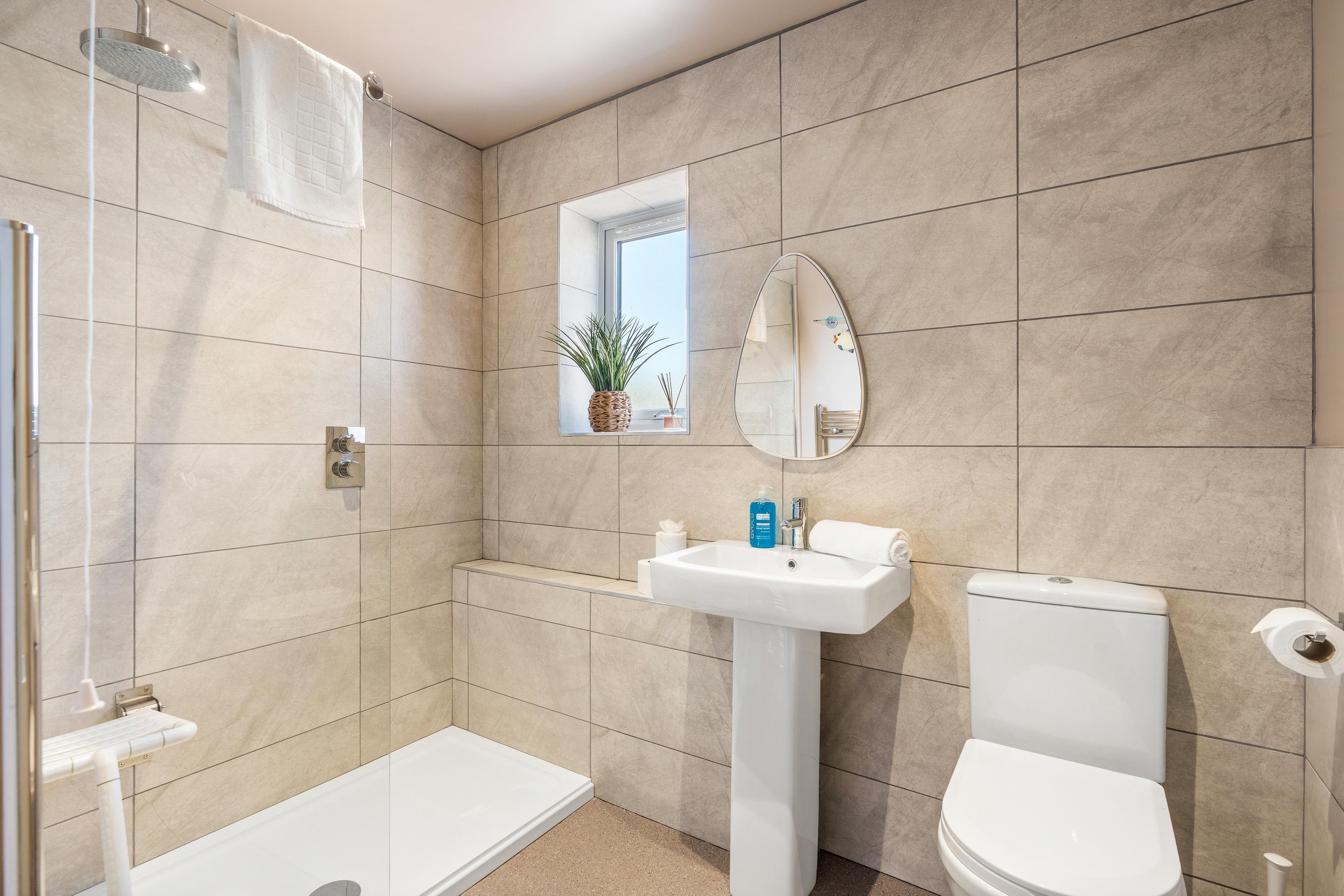 Valley Retreat  | By My Getaways in 40 Coombe Vale, Saltdean, BN2 8HL BN2 8HL - Property image 25 - VivreStays
