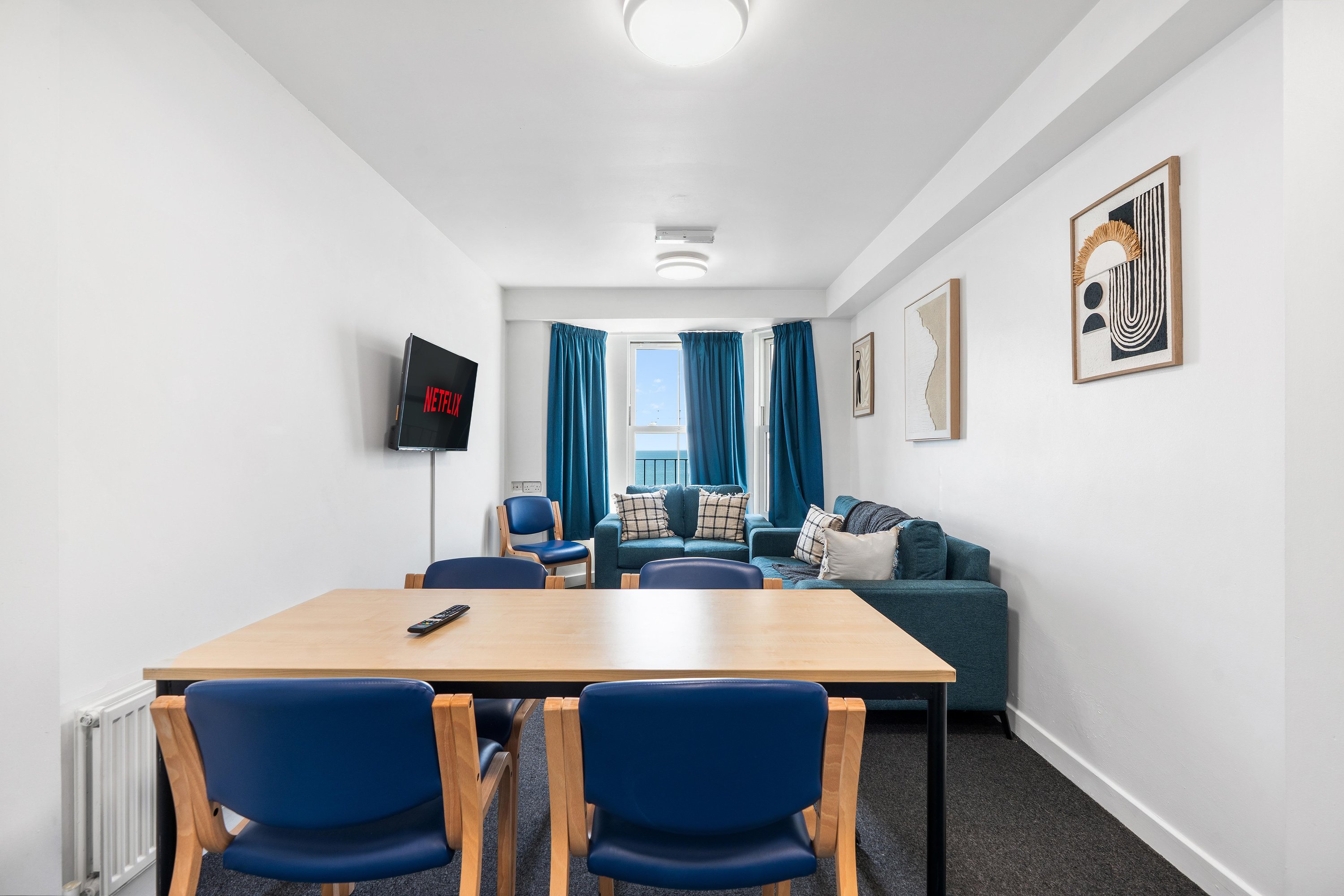 Kings Residence 3 | By My Getaways in 51-53 Kings Road, Brighton BN1 1NA - Property image 9 - VivreStays