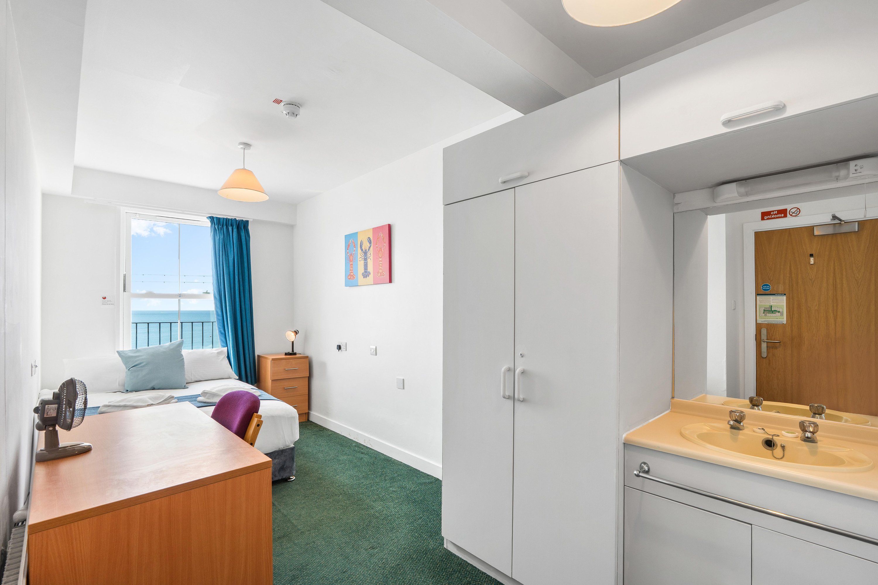 Kings Residence 3 | By My Getaways in 51-53 Kings Road, Brighton BN1 1NA - Property image 12 - VivreStays