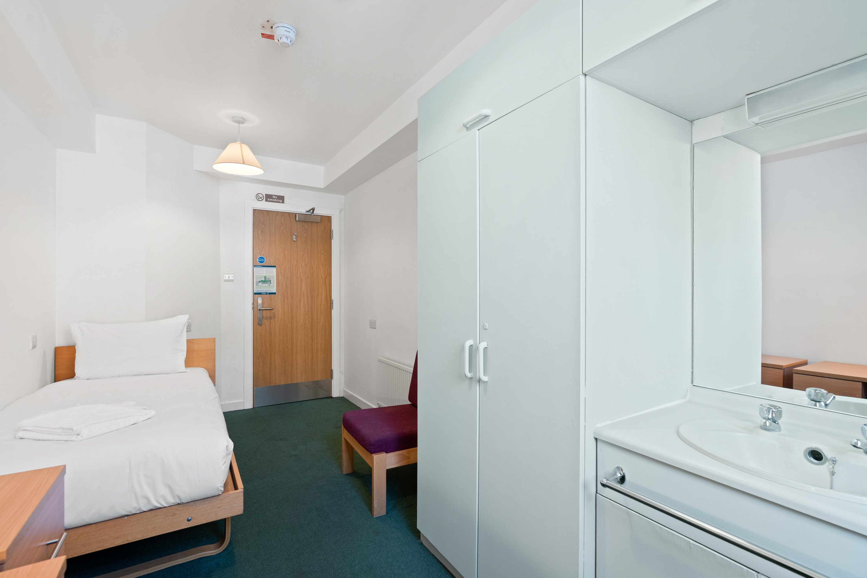Kings Residence 5 | By My Getaways in 51-53 Kings Road, Brighton BN1 1NA - Property image 12 - VivreStays