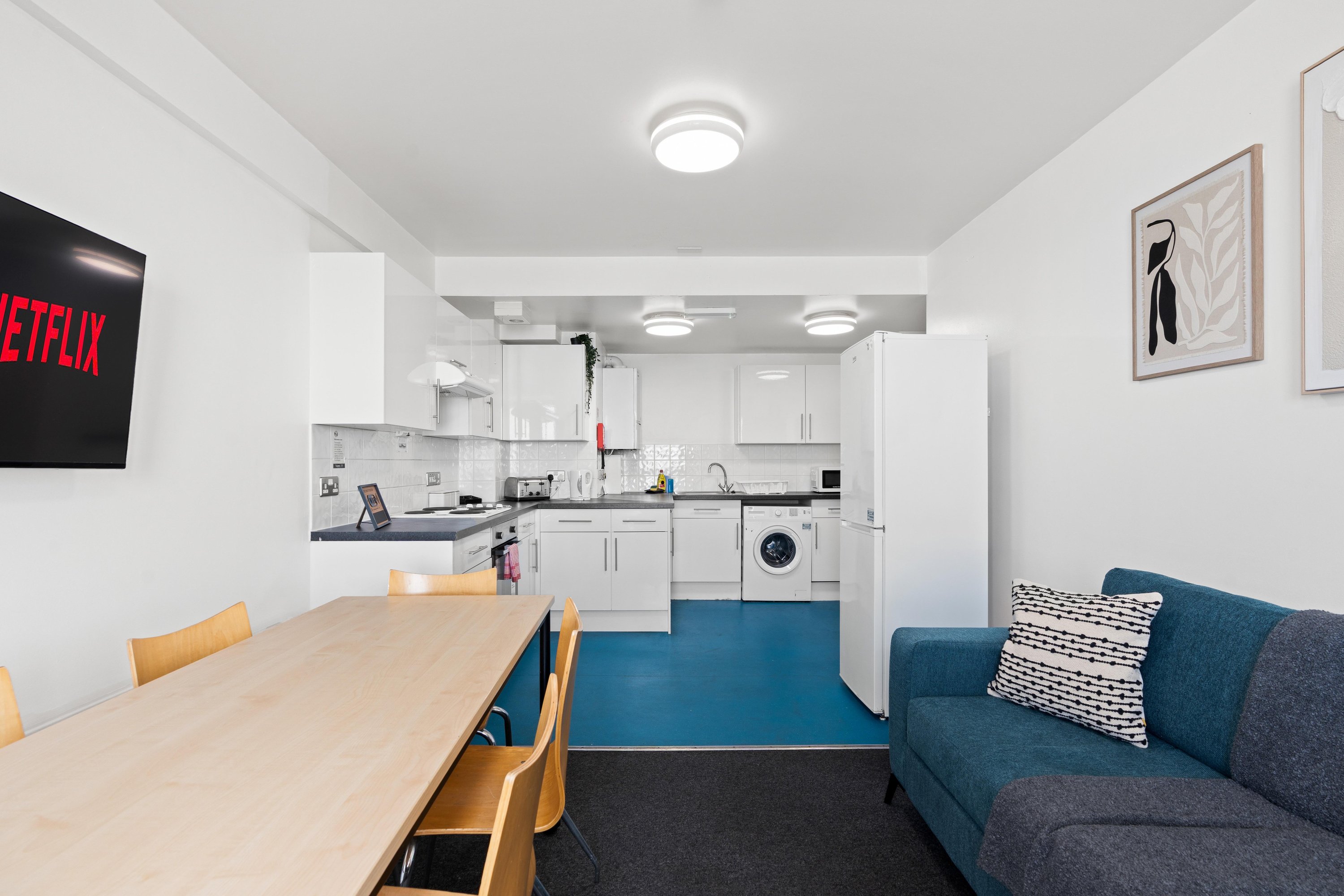 Kings Residence 5 | By My Getaways in 51-53 Kings Road, Brighton BN1 1NA - Property image 19 - VivreStays