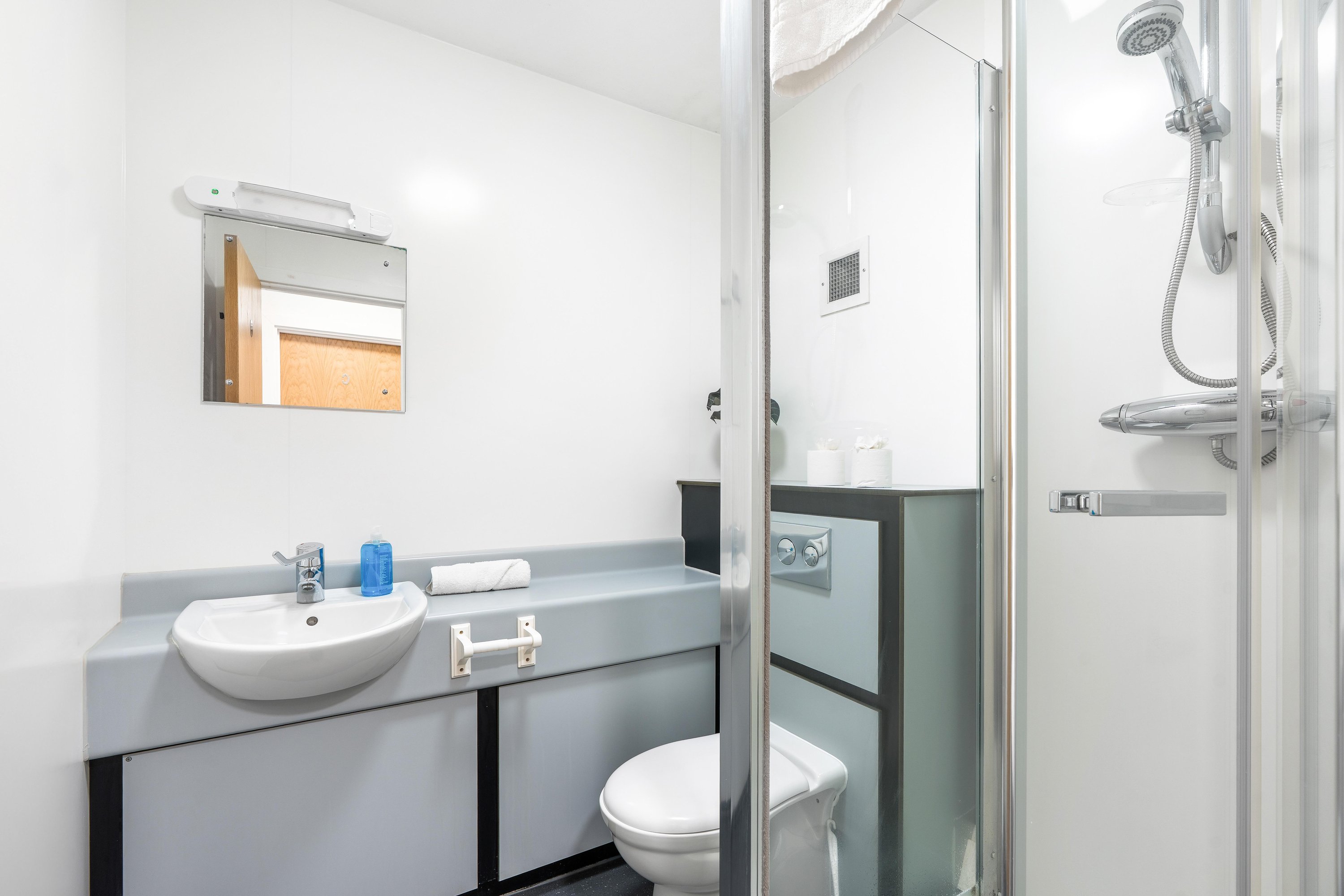 Kings Residence 6 | By My Getaways in 51-53 Kings Road, Brighton BN1 1NA - Property image 21 - VivreStays