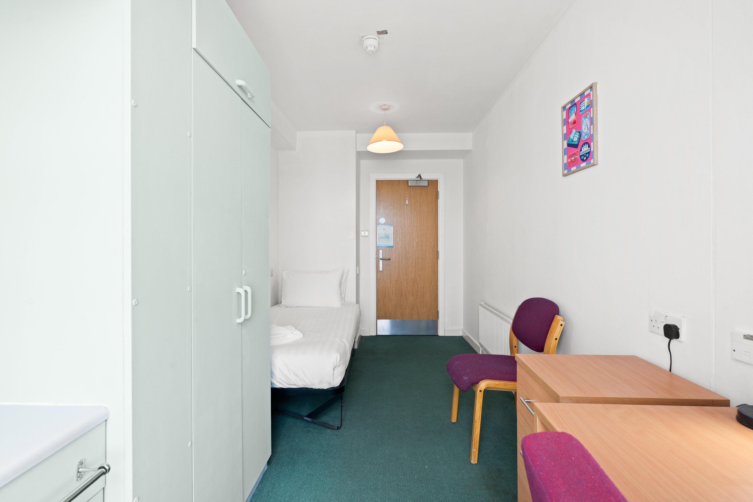 Kings Residence 8 | By My Getaways in 51-53 Kings Road, Brighton BN1 1NA - Property image 12 - VivreStays