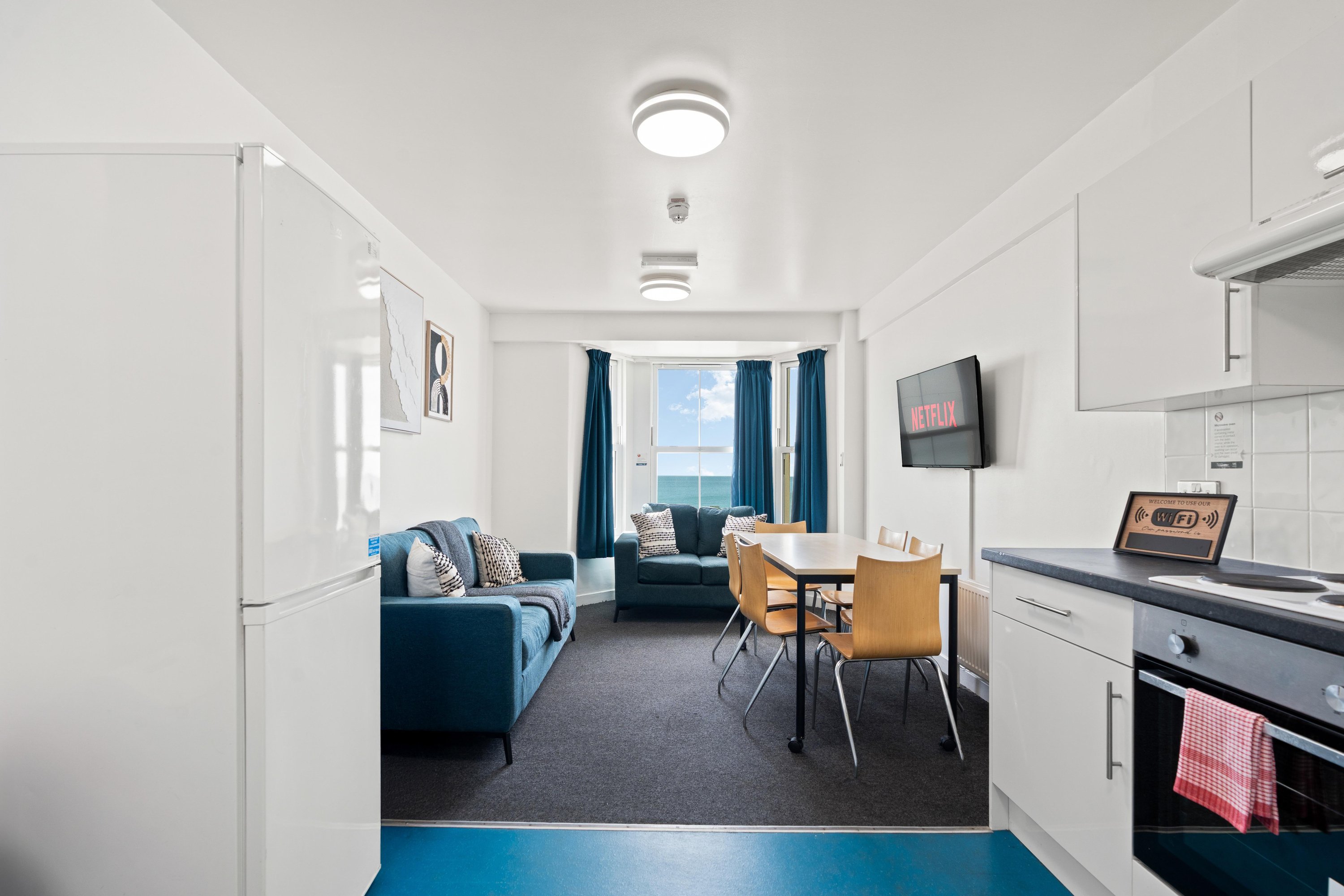 Kings Residence 8 | By My Getaways in 51-53 Kings Road, Brighton BN1 1NA - Property image 17 - VivreStays