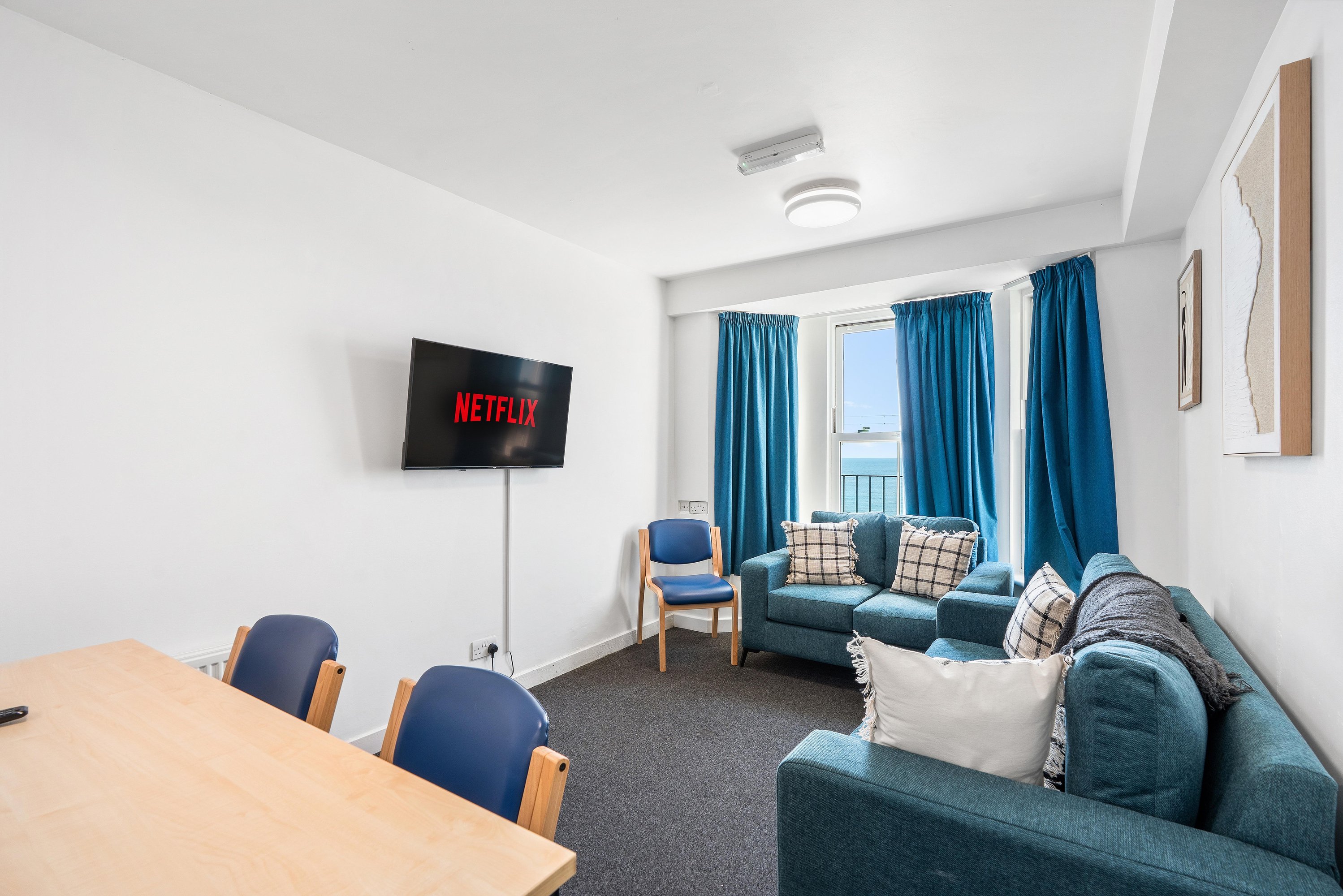 Kings Residence 9 | By My Getaways in 51-53 Kings Road, Brighton BN1 1NA - Property image 4 - VivreStays