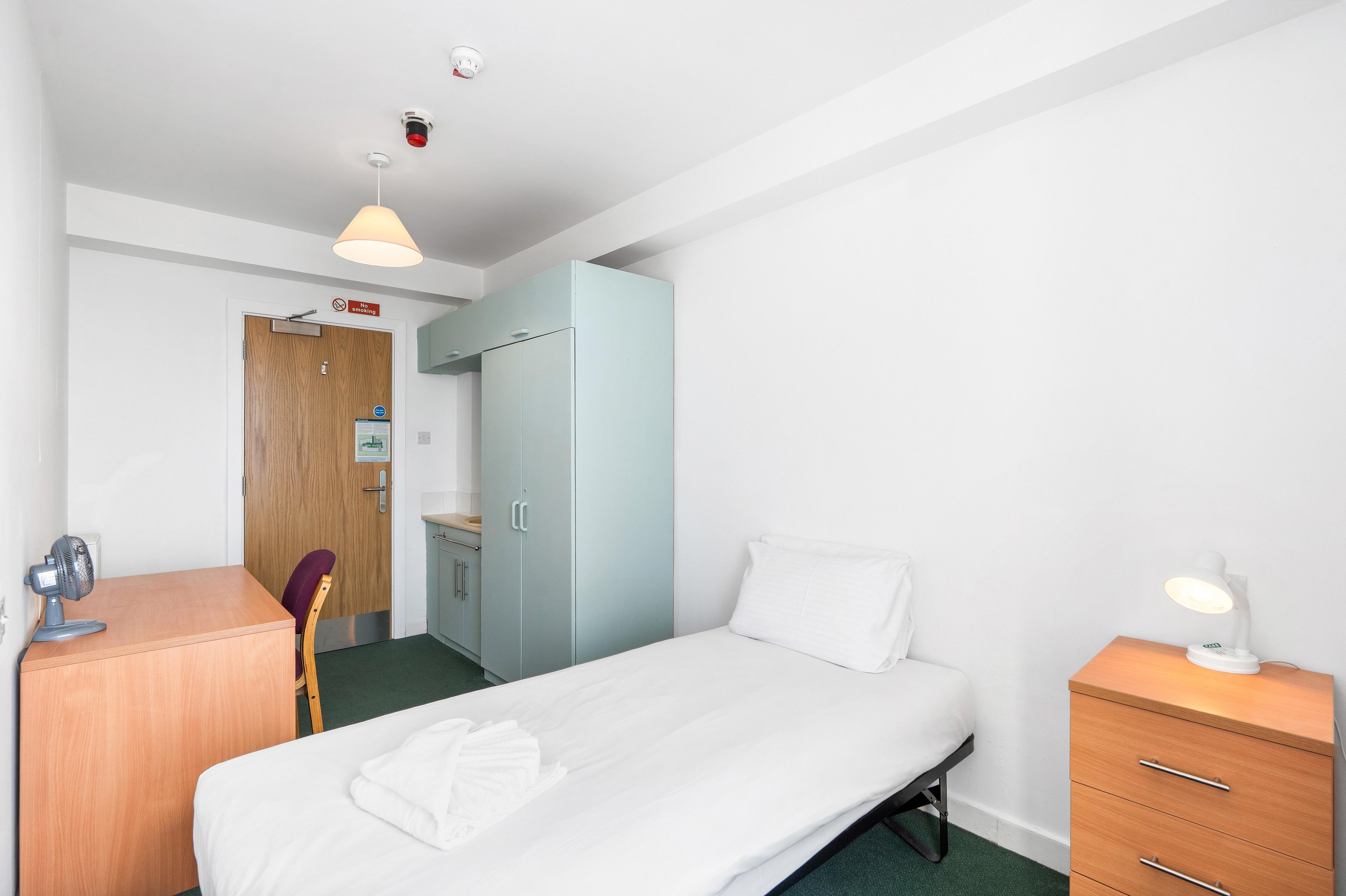 Kings Residence 9 | By My Getaways in 51-53 Kings Road, Brighton BN1 1NA - Property image 14 - VivreStays