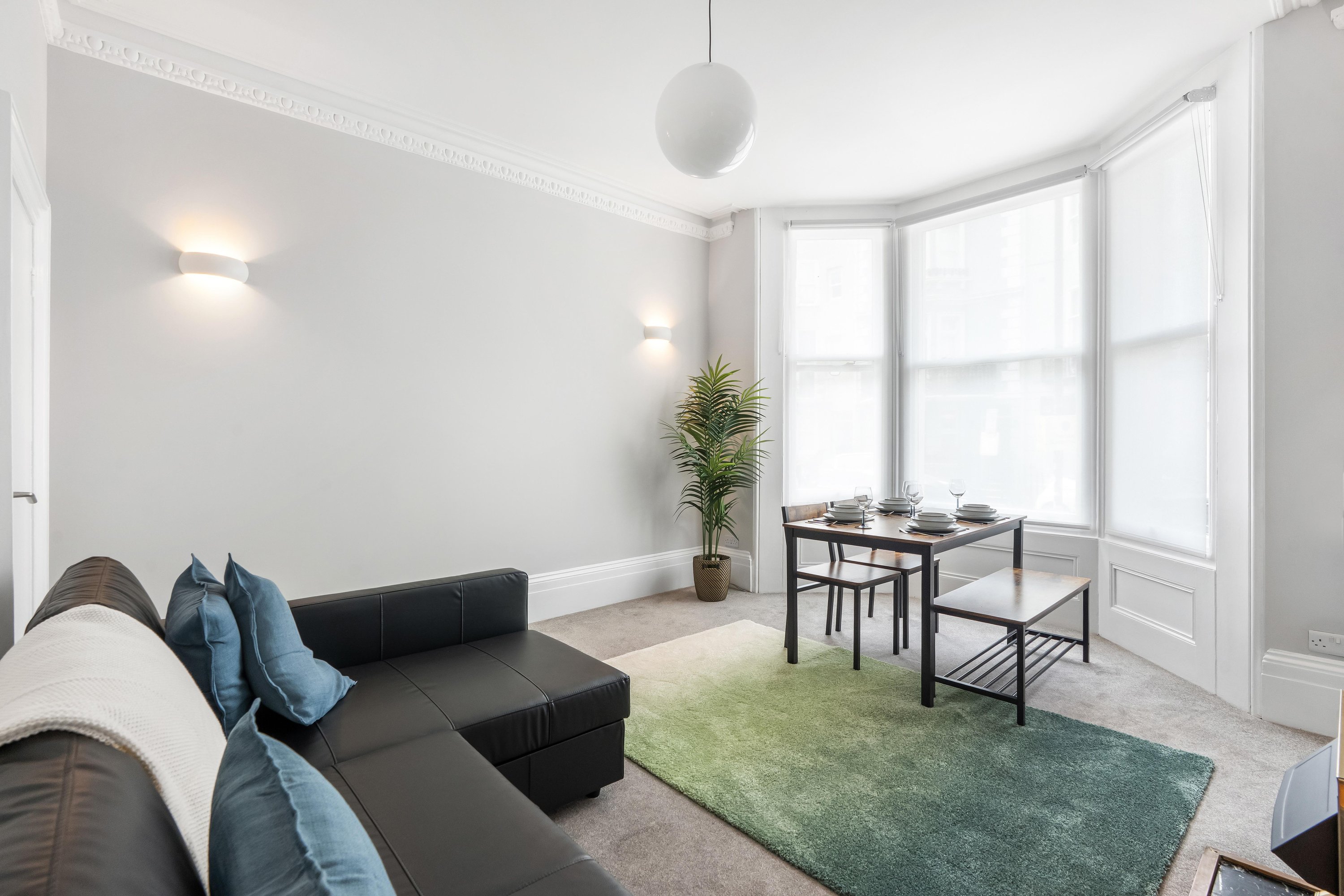 Seaside Haven | By My Getaways in 19 Madeira Place, Brighton BN2 1TN - Property image 4 - VivreStays