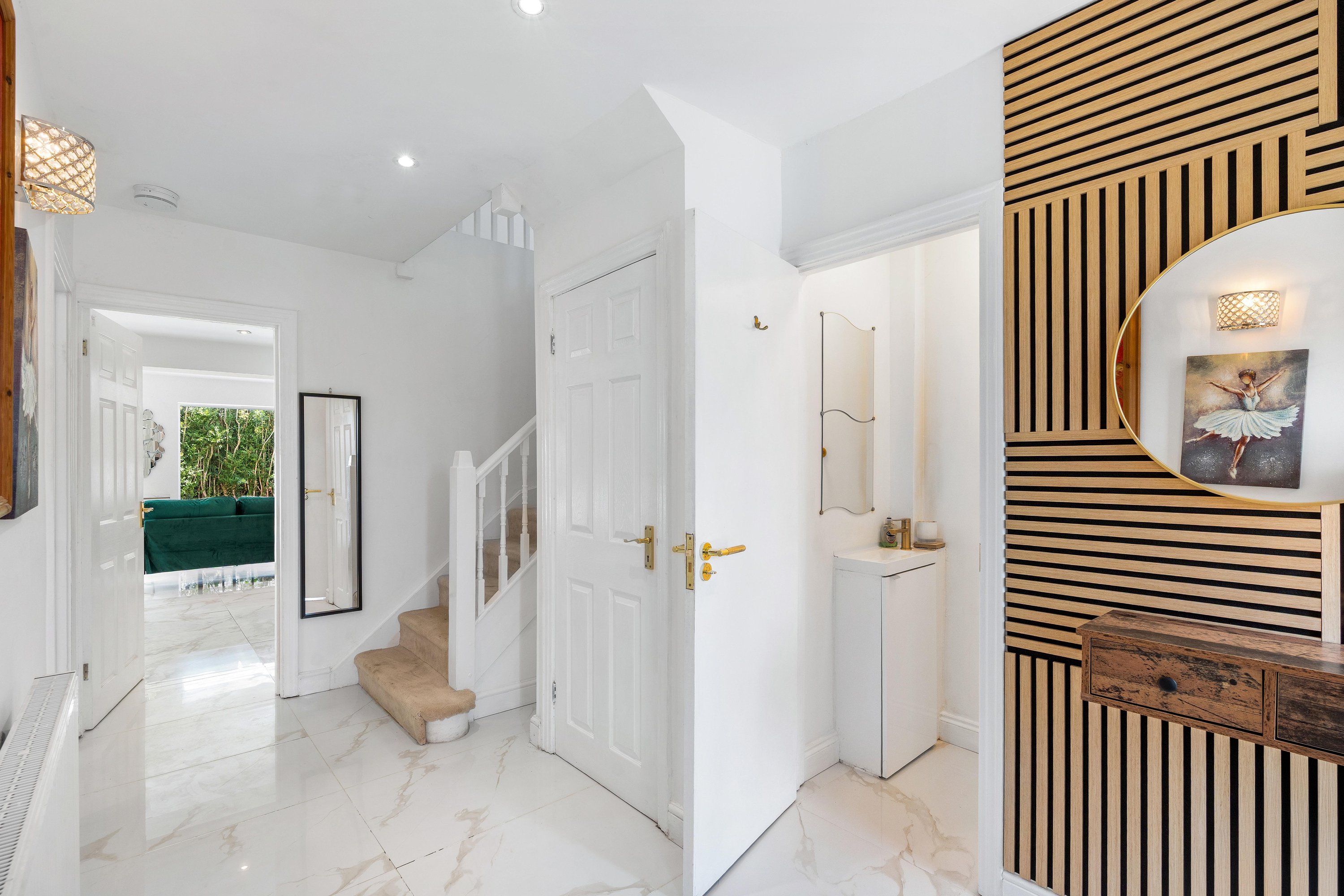 Downs Heights | By My Getaways in 20 Whitethorn Drive, Brighton BN1 5LH - Property image 32 - VivreStays