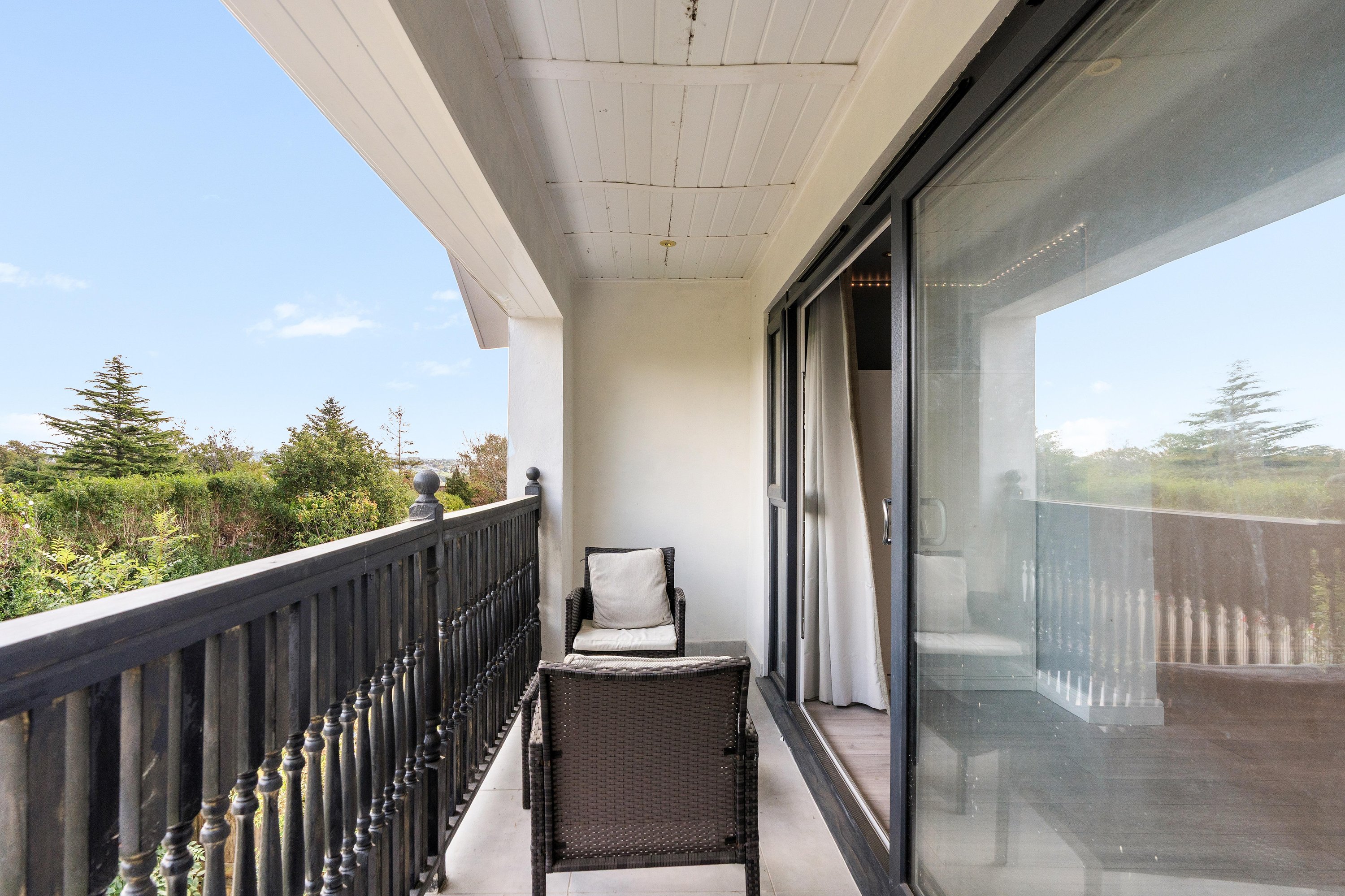 Downs Heights | By My Getaways in 20 Whitethorn Drive, Brighton BN1 5LH - Property image 16 - VivreStays