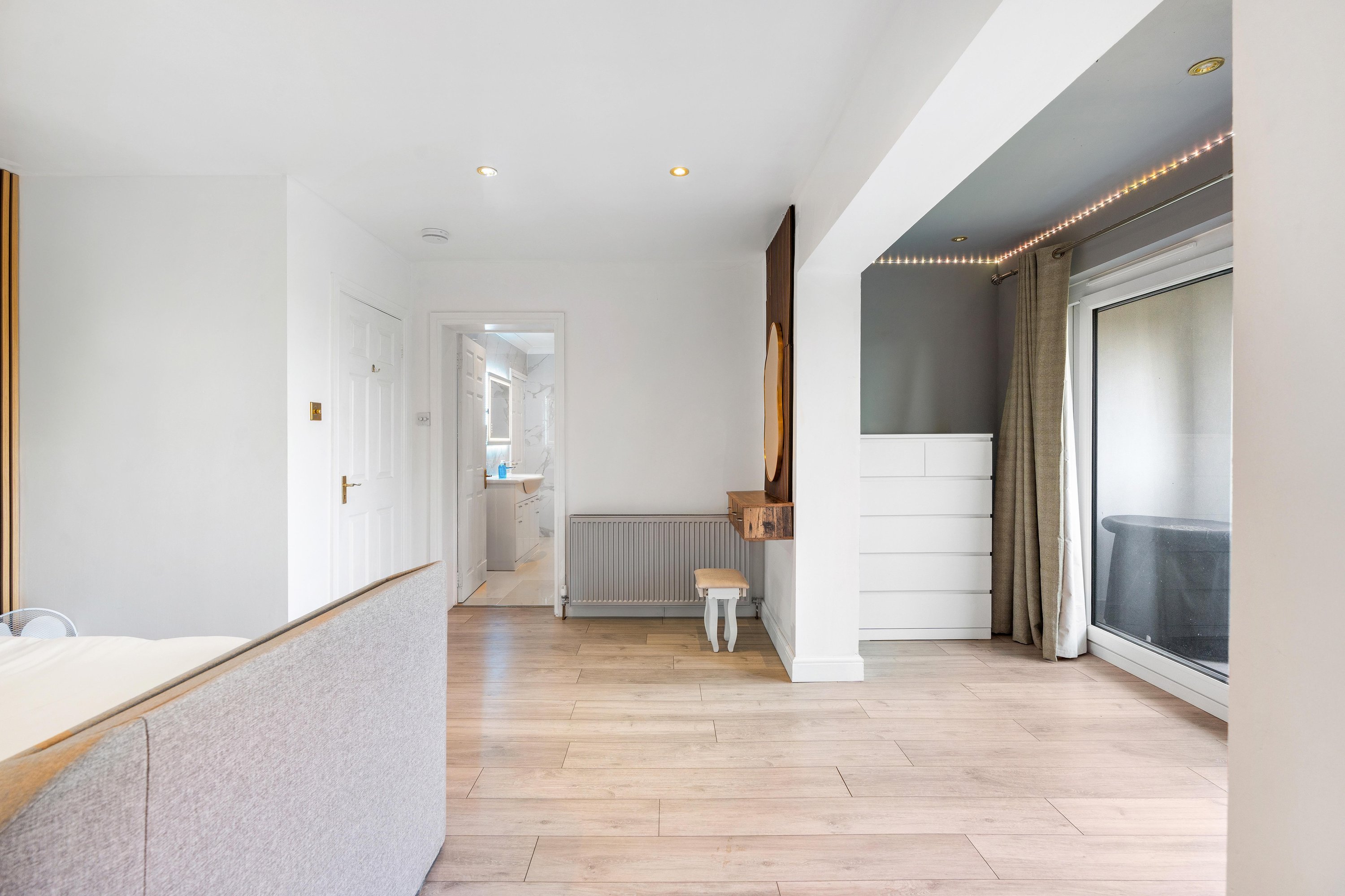 Downs Heights | By My Getaways in 20 Whitethorn Drive, Brighton BN1 5LH - Property image 17 - VivreStays