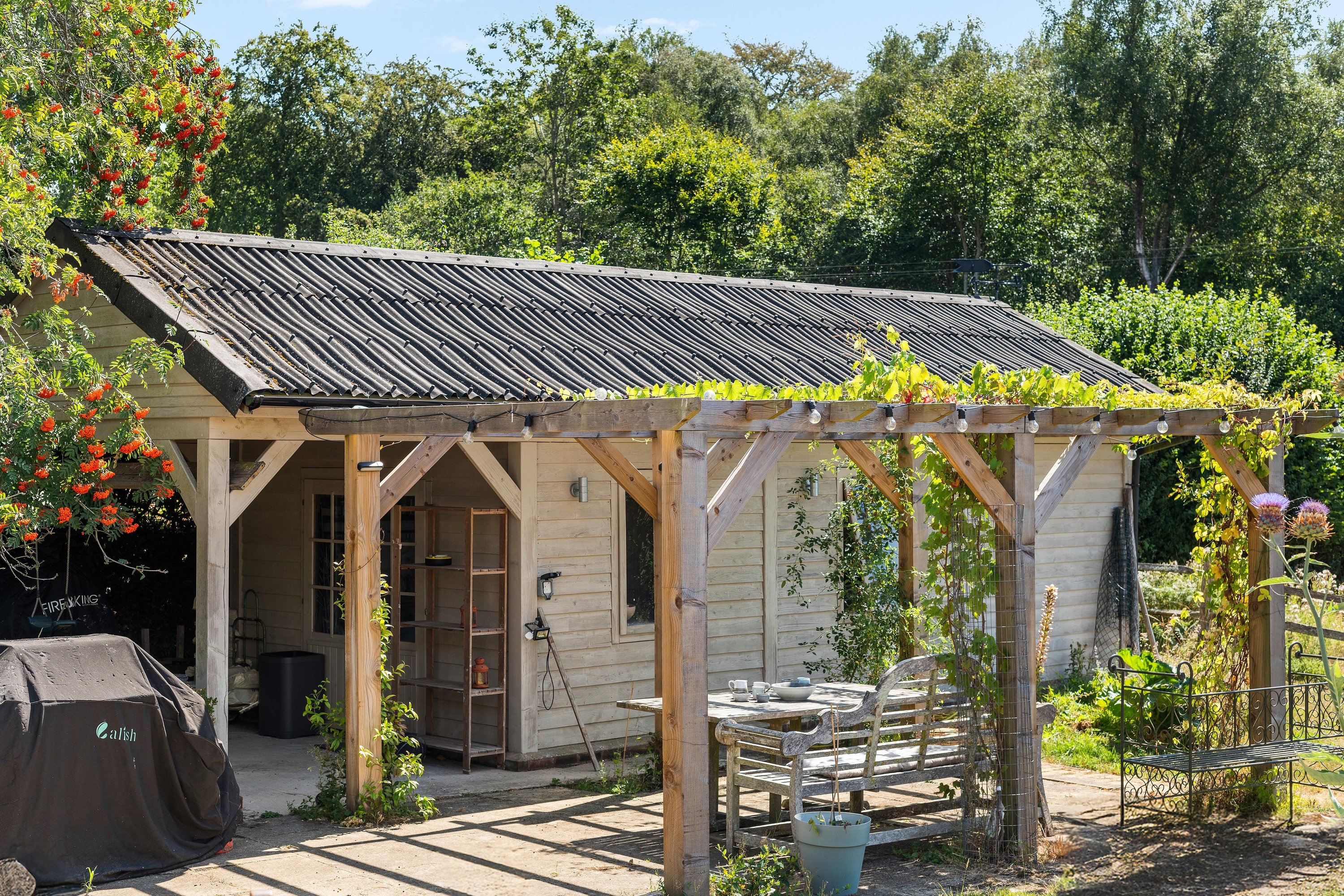 Tea Hut | By My Getaways in The Tea Hut,  Chillies Lane, High Hurstwood TN22 4AA - Property image 20 - VivreStays