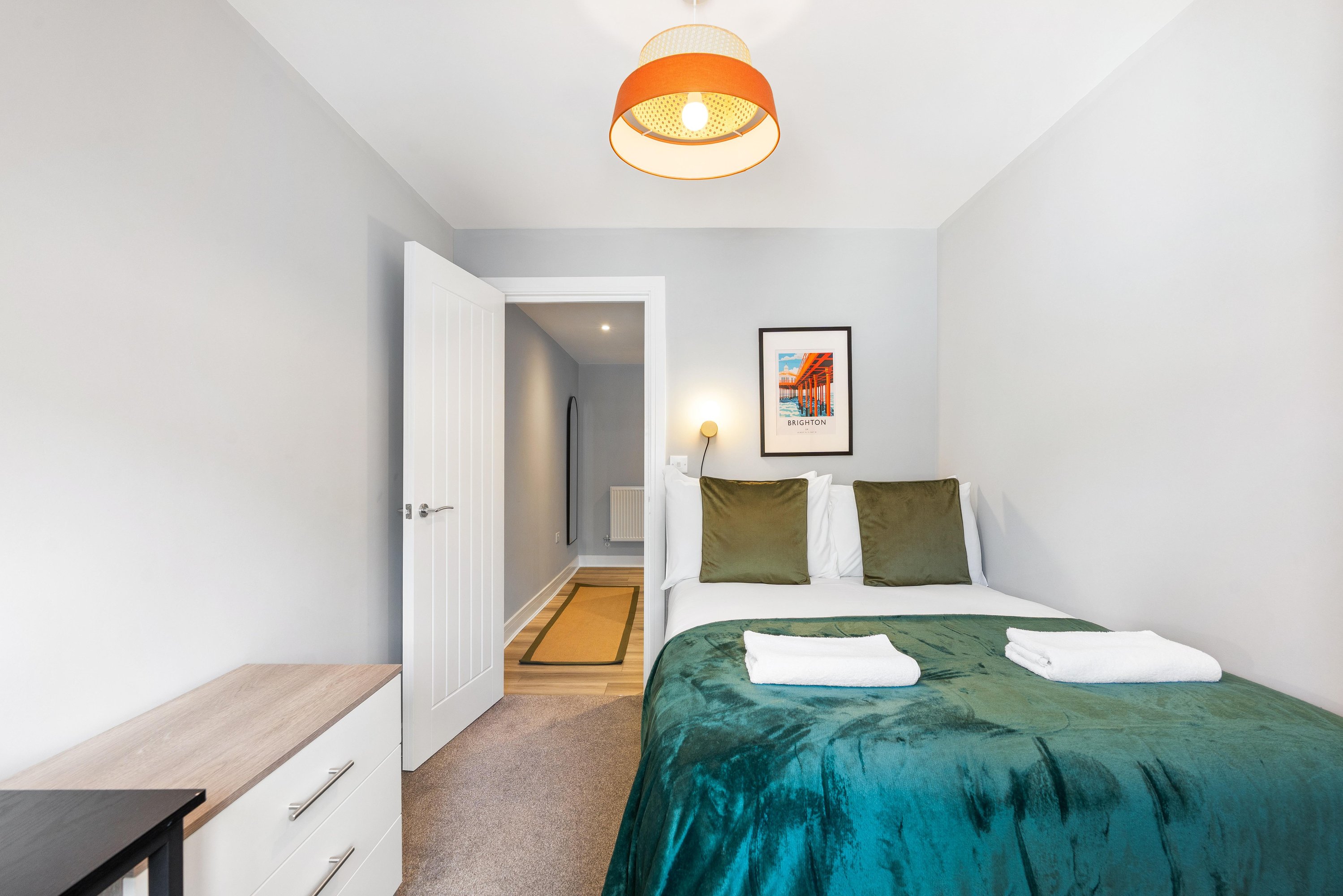 Woodland View 1 | By My Getaways in 16 Park Close, Brighton BN1 9DE - Property image 8 - VivreStays