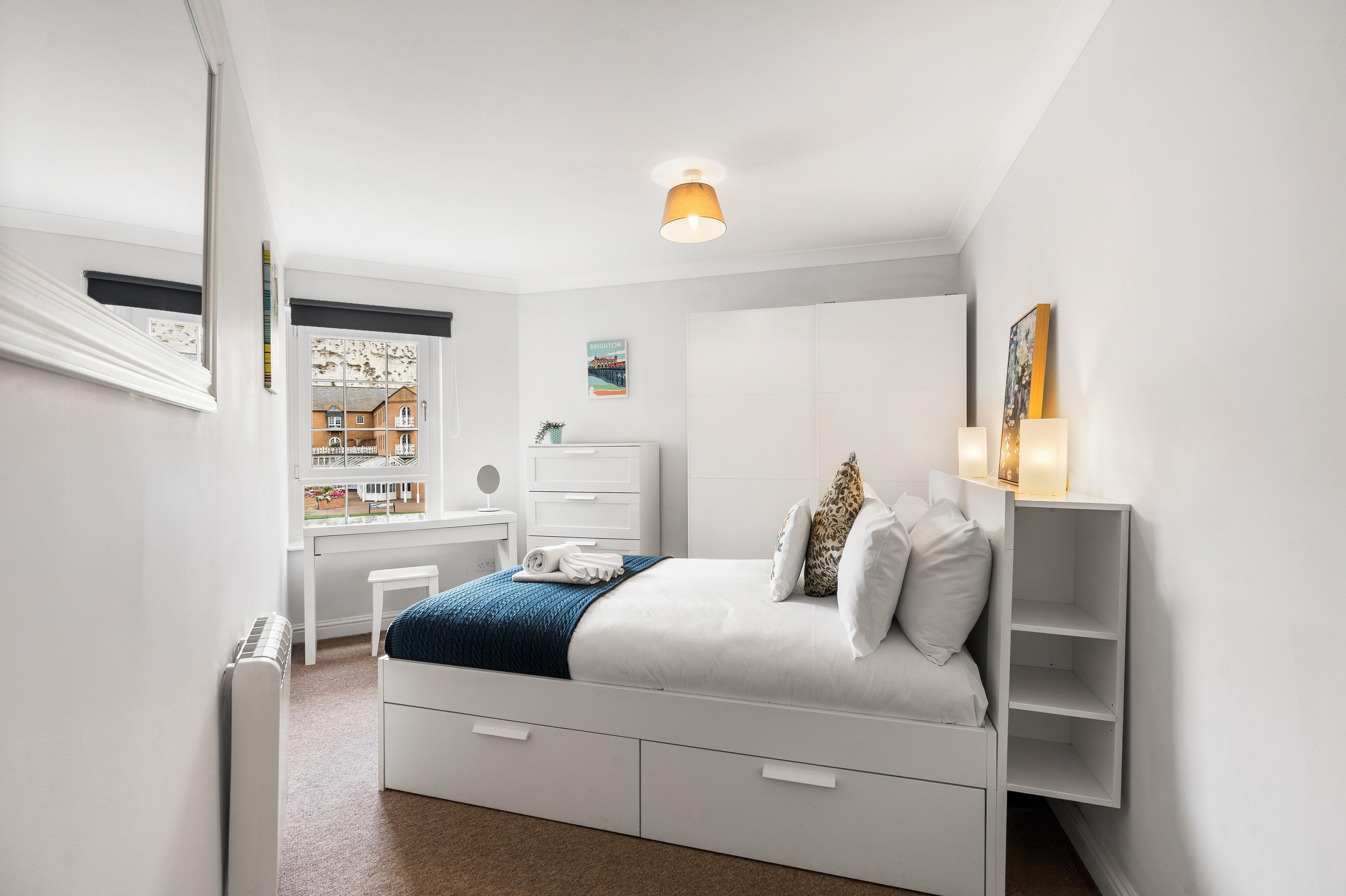 Portside Pearl | By My Getaways in 16 Portside, Brighton Marina Village BN2 5UW - Property image 4 - VivreStays