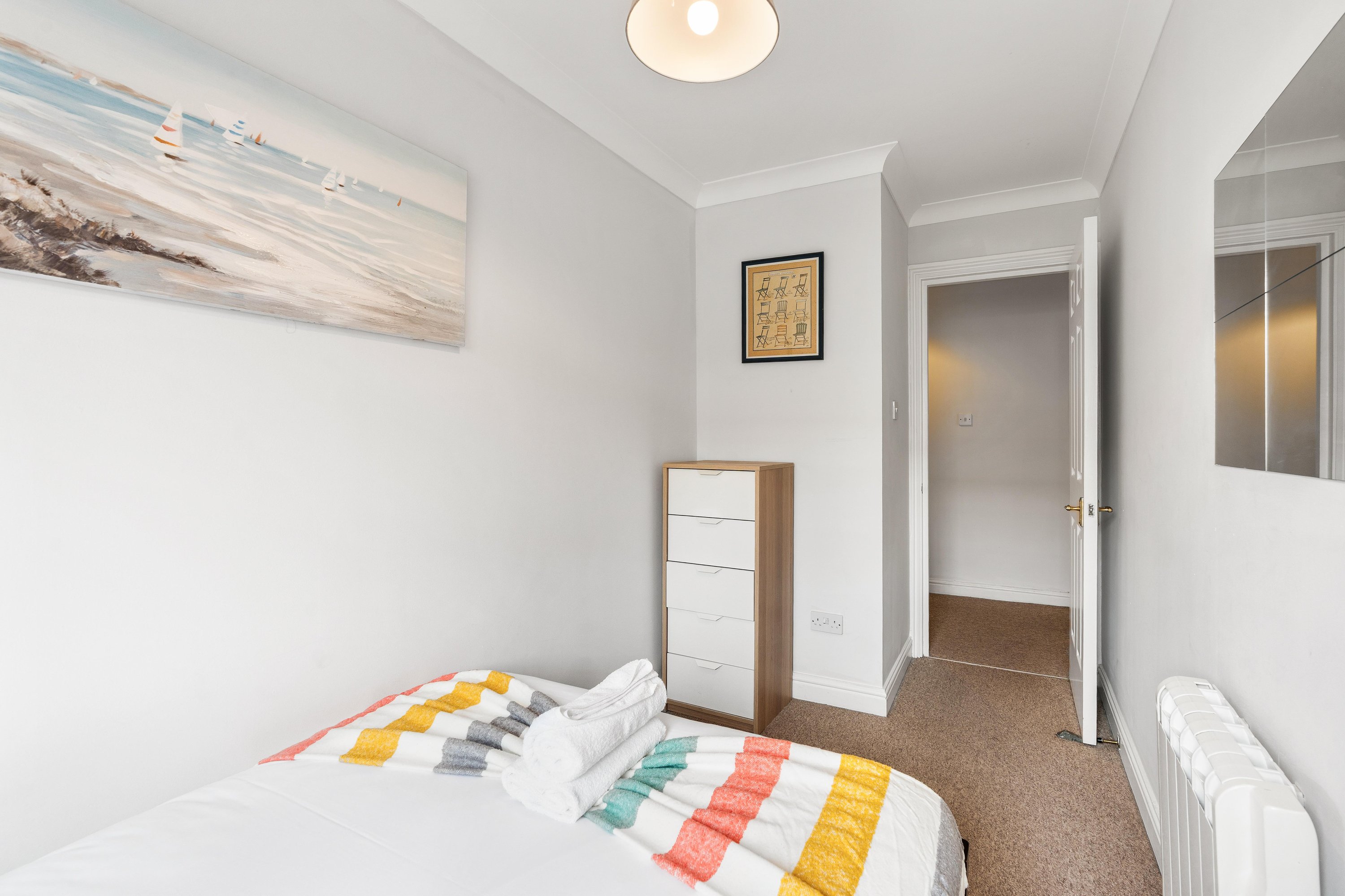 Portside Pearl | By My Getaways in 16 Portside, Brighton Marina Village BN2 5UW - Property image 13 - VivreStays