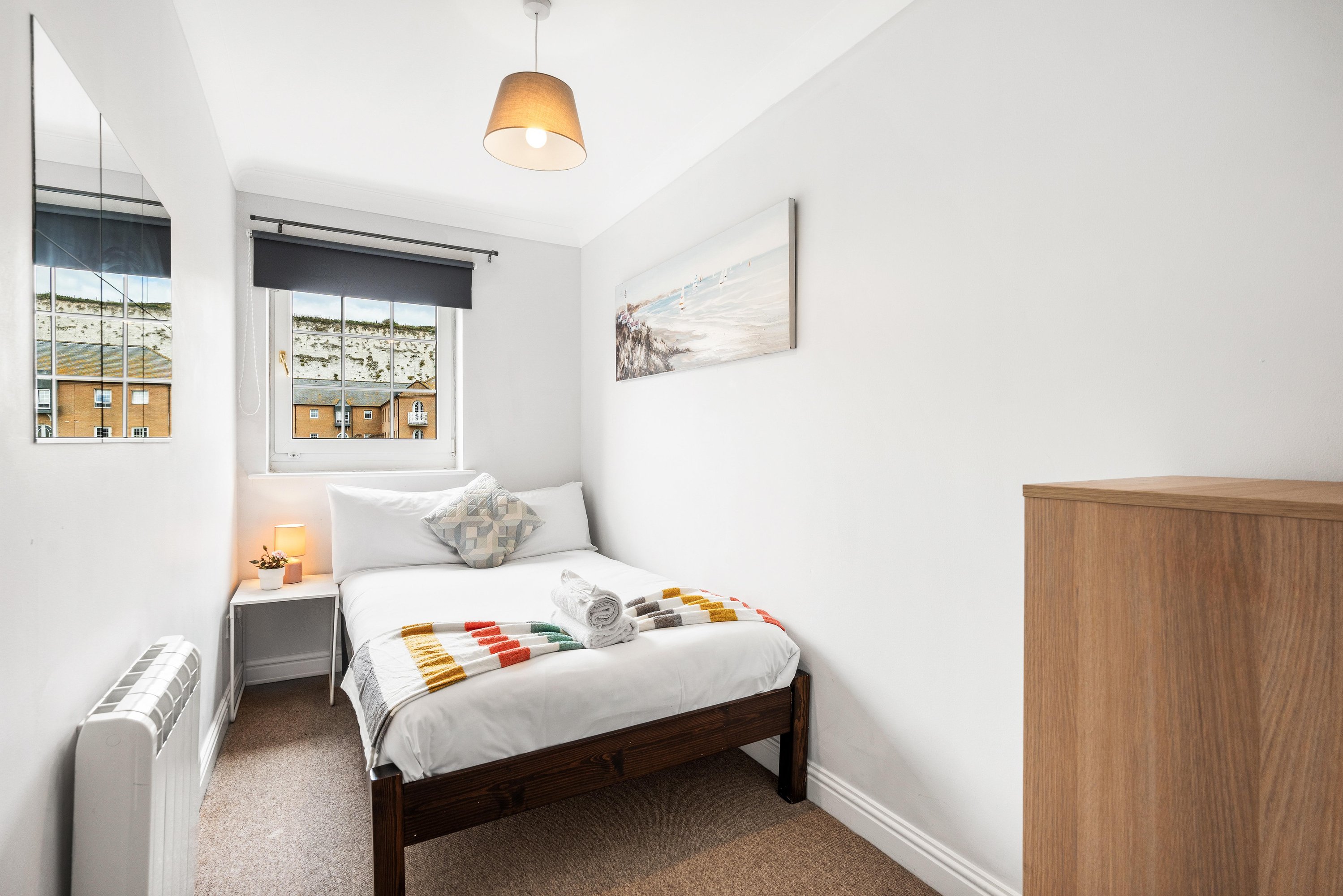 Portside Pearl | By My Getaways in 16 Portside, Brighton Marina Village BN2 5UW - Property image 5 - VivreStays