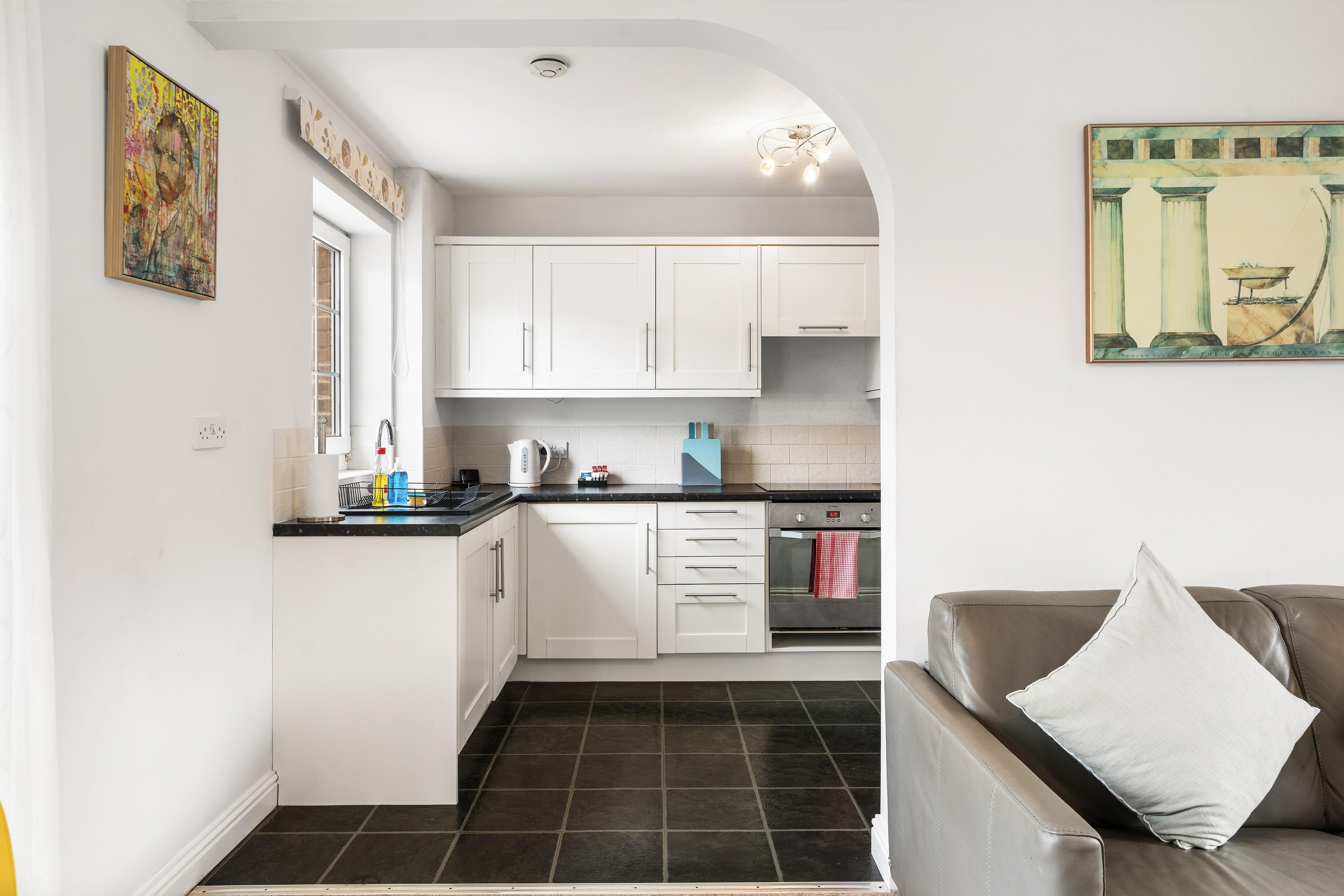 Portside Pearl | By My Getaways in 16 Portside, Brighton Marina Village BN2 5UW - Property image 16 - VivreStays