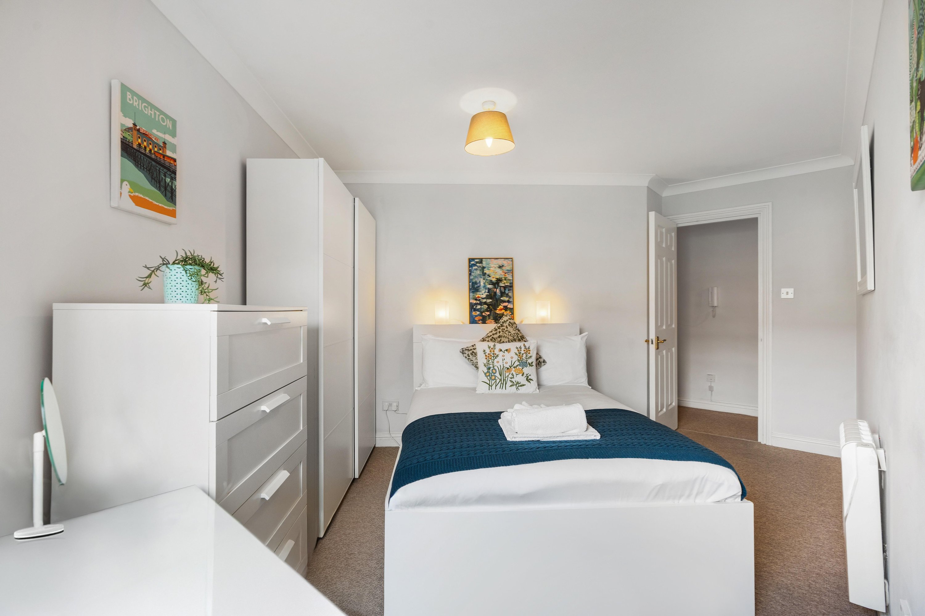 Portside Pearl | By My Getaways in 16 Portside, Brighton Marina Village BN2 5UW - Property image 25 - VivreStays