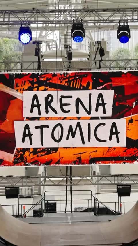 Arena Atomica show at South Bank Piazza under stage lighting