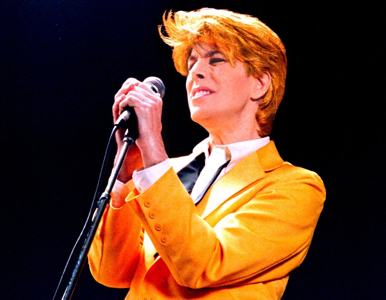 David Brighton's Space Oddity — The Quintessential David Bowie Experience