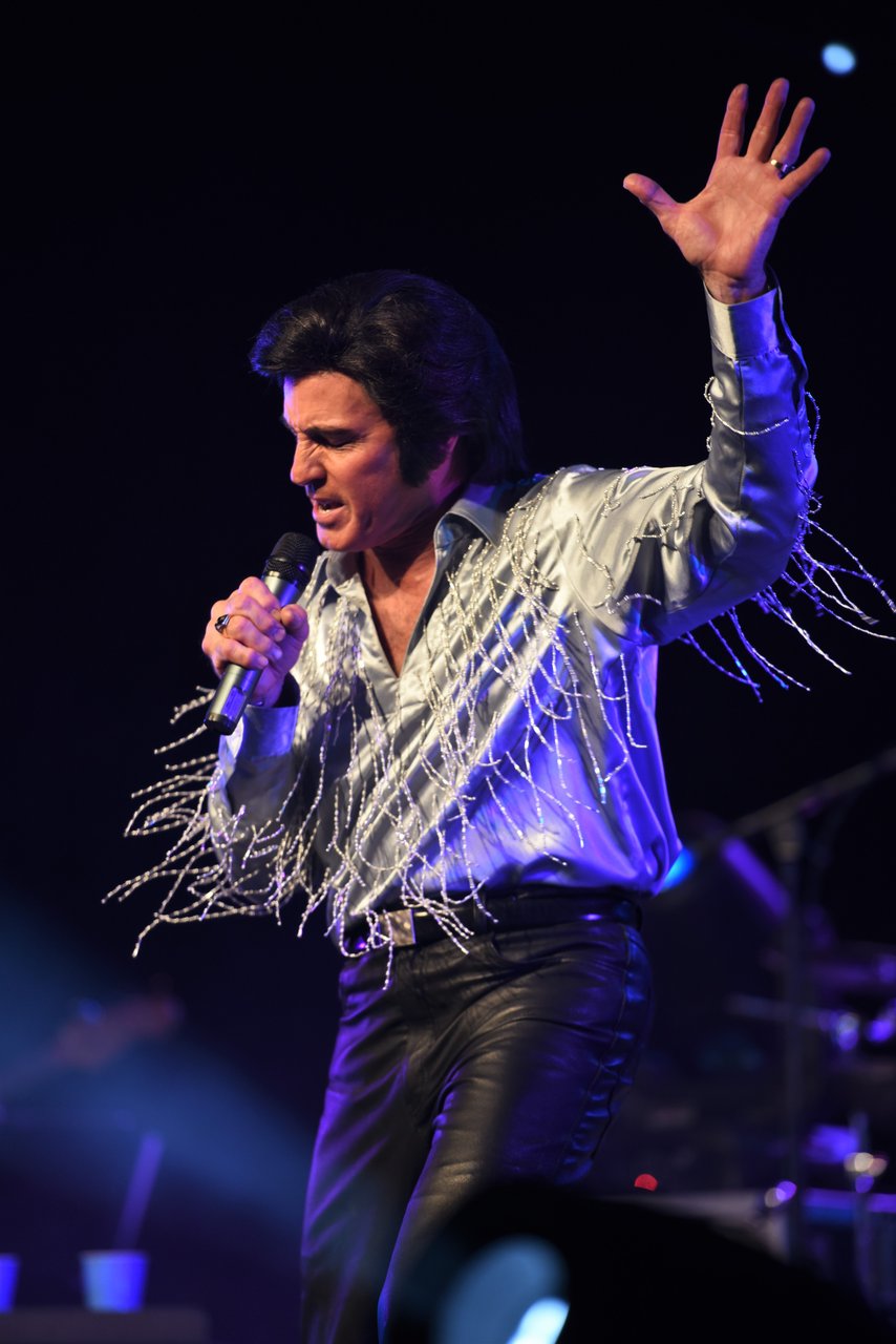SOLITARY MAN: A Tribute to Neil Diamond