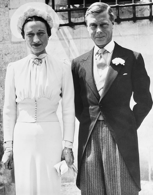 LOVE AND TREACHERY: Edward VIII and Wallis Simpson