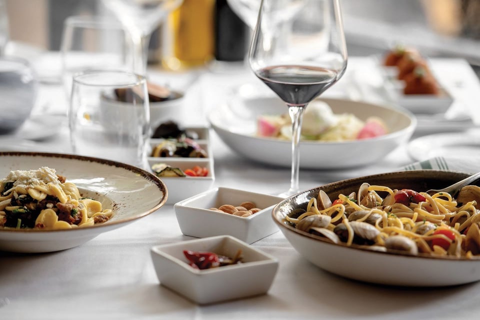 Barbatella table food wine