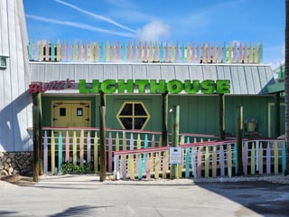 Buzz's Lighthouse Restaurant 2