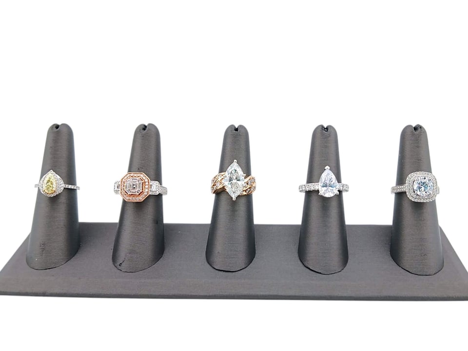 Statement jewelers ring display