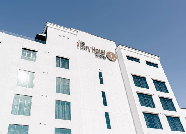 Perry hotel exterior