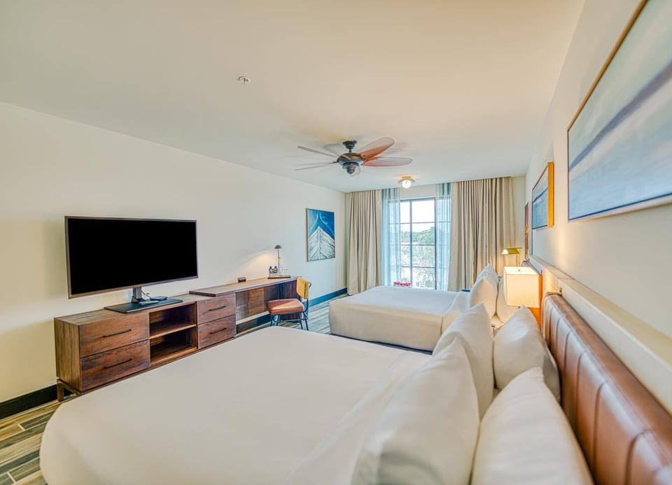 Perry hotel room
