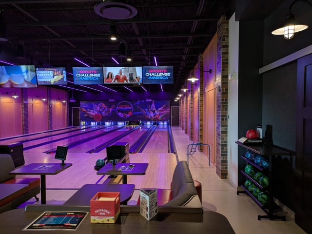 Sport challenge bowling