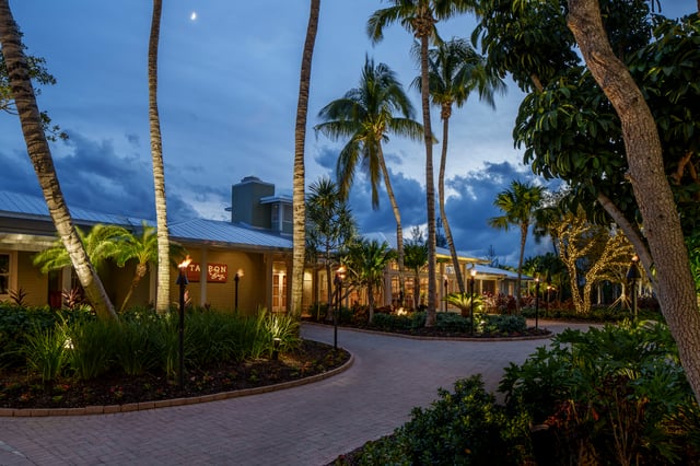 27862 NAPRN Tarpon Bay Exterior Sunset