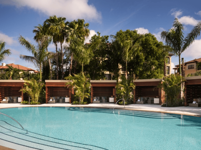 Tiburon cabanas