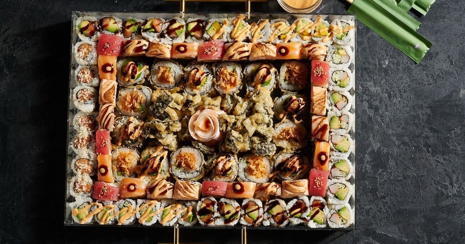 Stix sushi square platter
