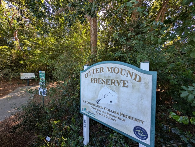 Otter mound preserve entrance