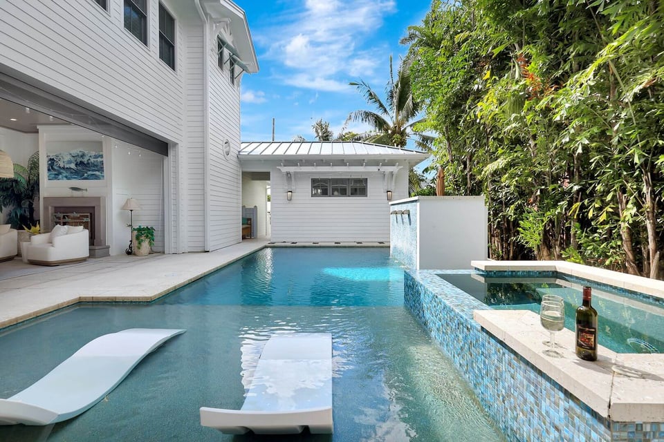 160 Broad Ave S Naples FL 34102 1